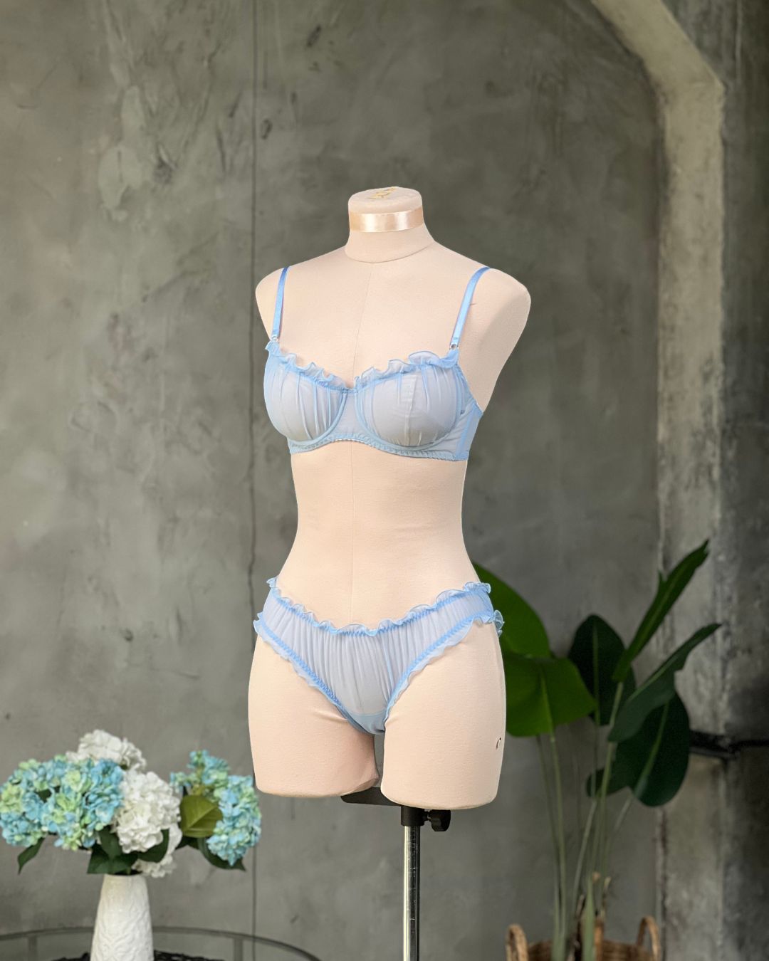 «Amelia» Лекала комплекта. Розпродаж