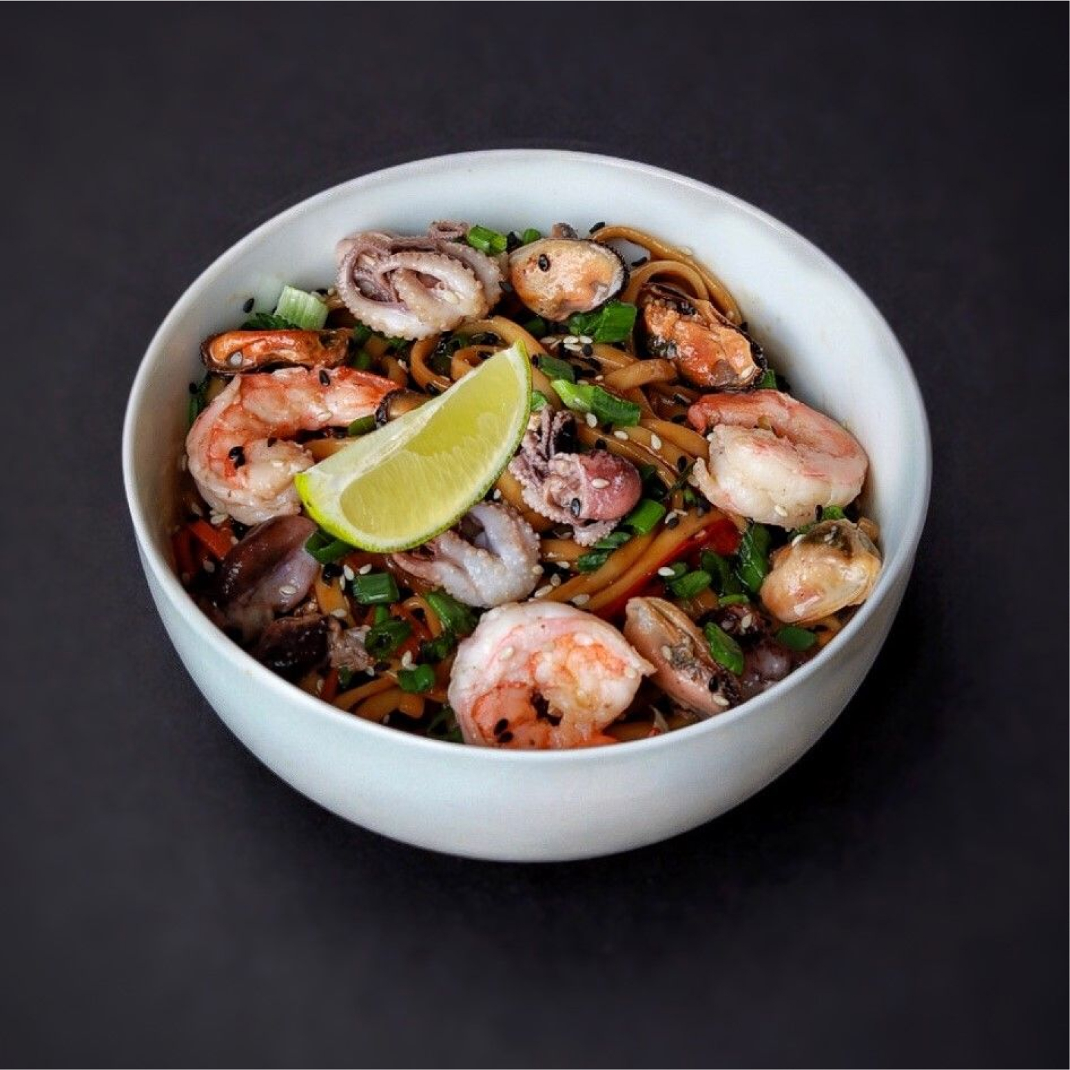 Локшина WOK з морепродуктами