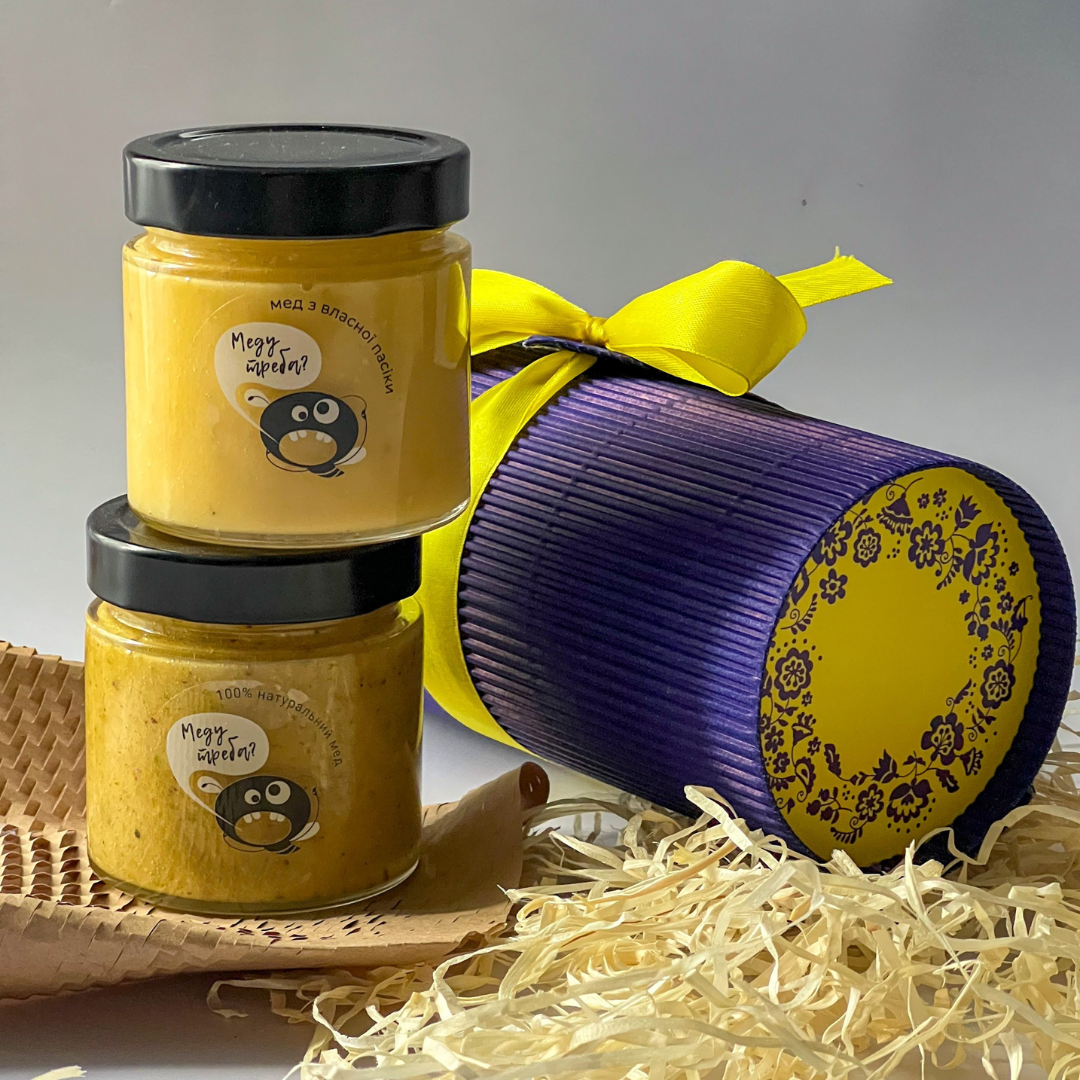 Подарунковий набір "Україна" – крем-мед Фісташка та Арахіс з сіллю 600 г