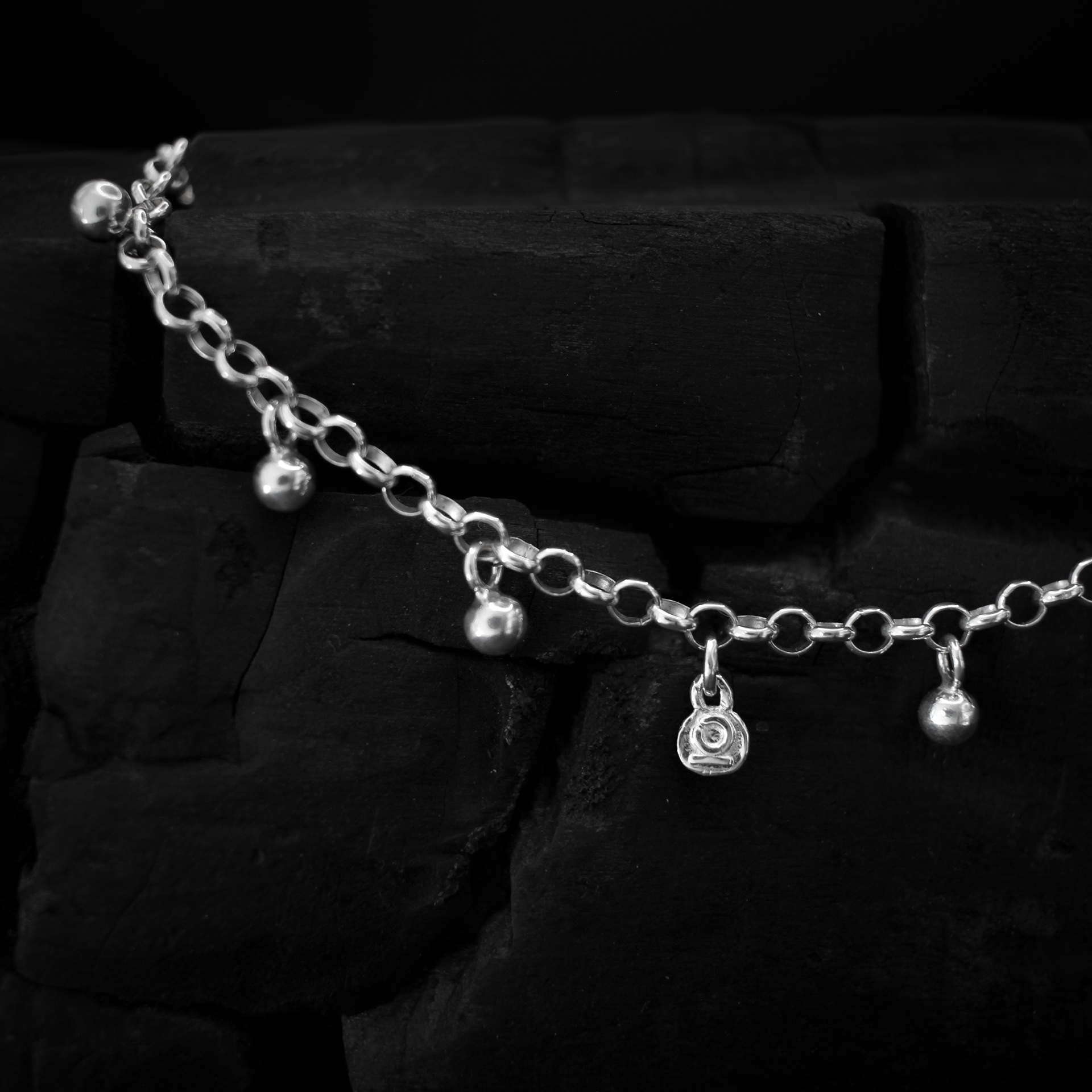 Браслет з кульками