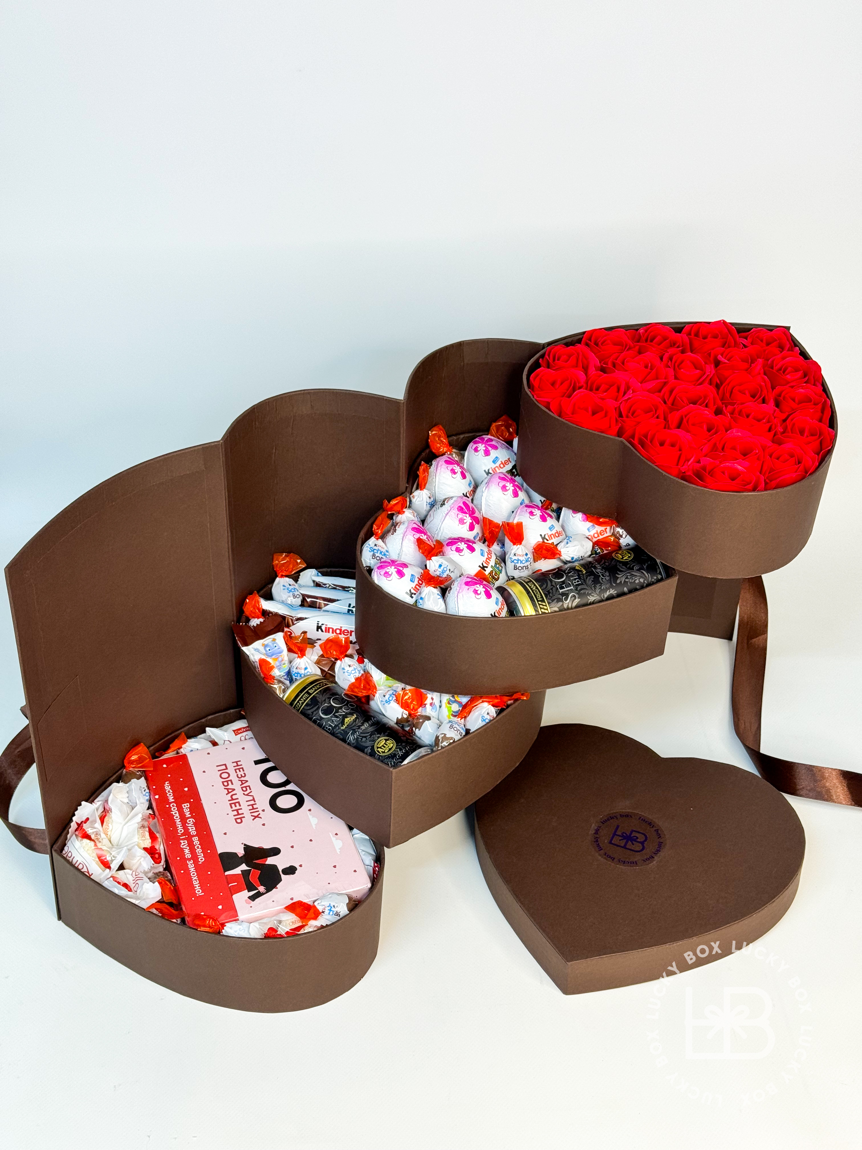 4-х ярусний бокс з грою для закоханих