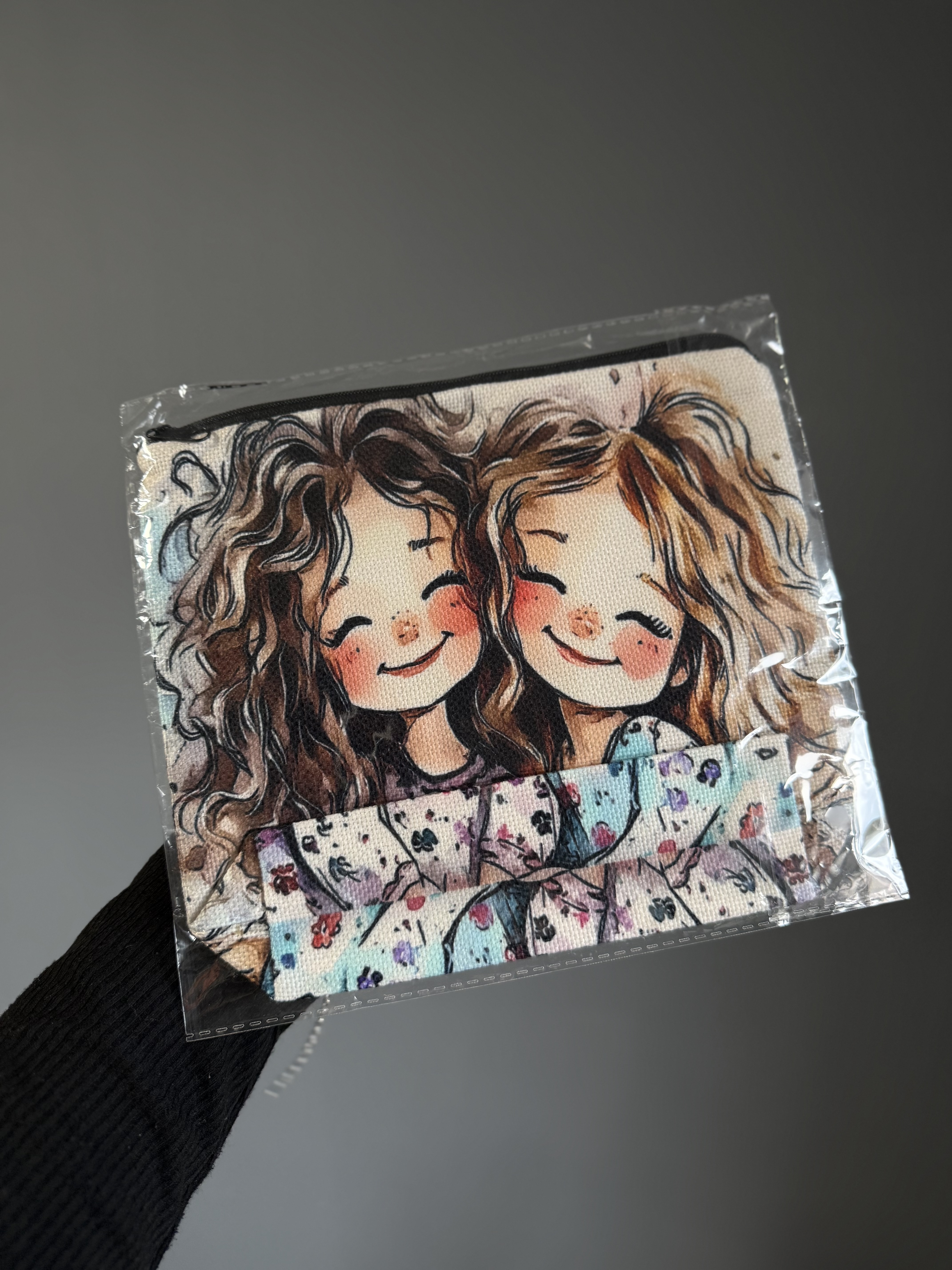 Косметички для зберігання езотеричних атрибутів