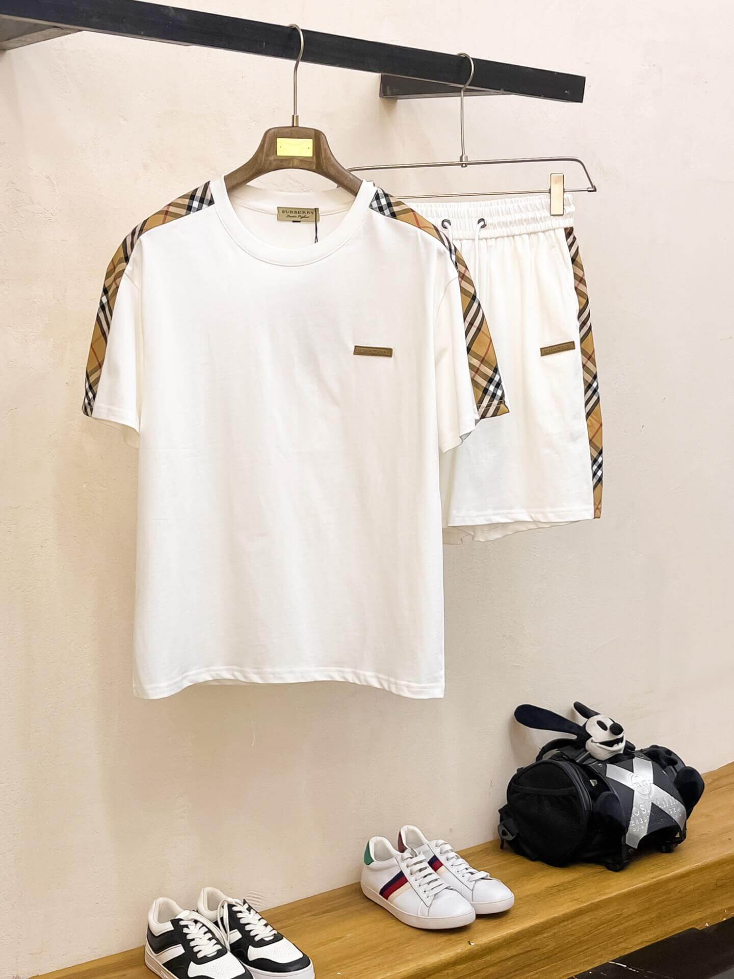 Burberry костюм