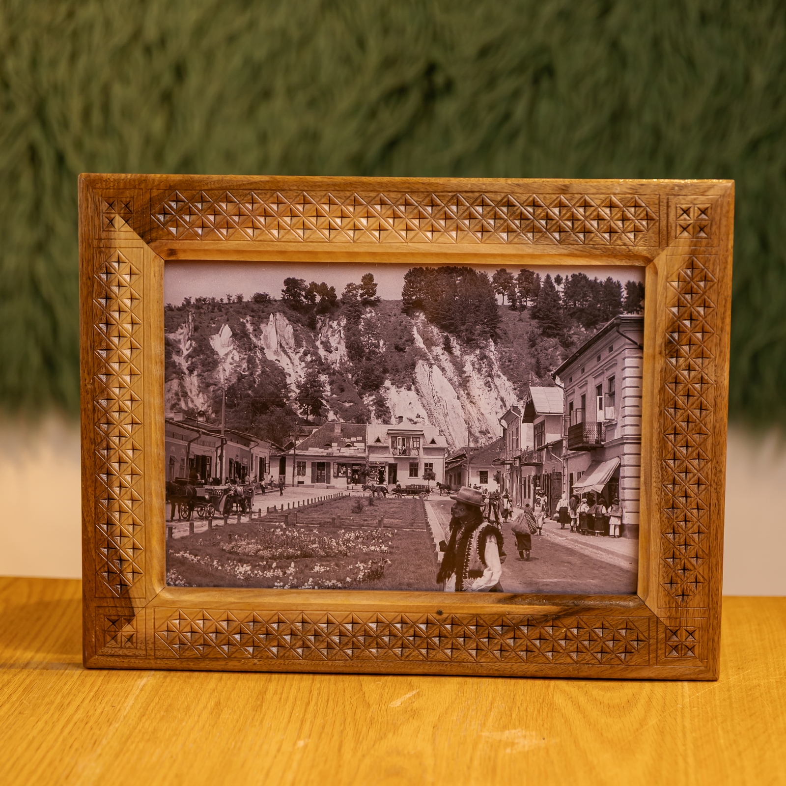 Різьблена рамка, 38,5*30 см