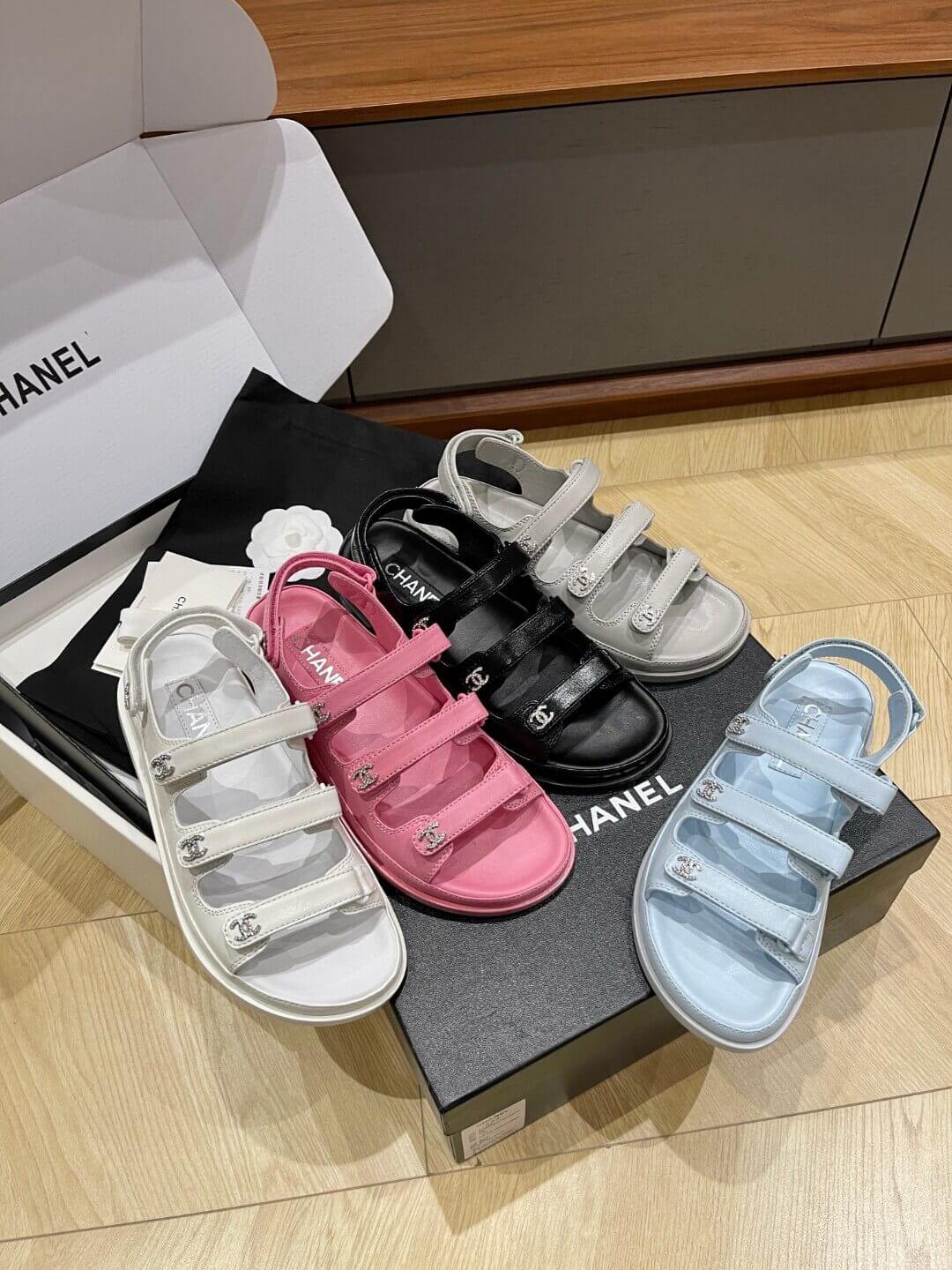 Chanel босоніжки