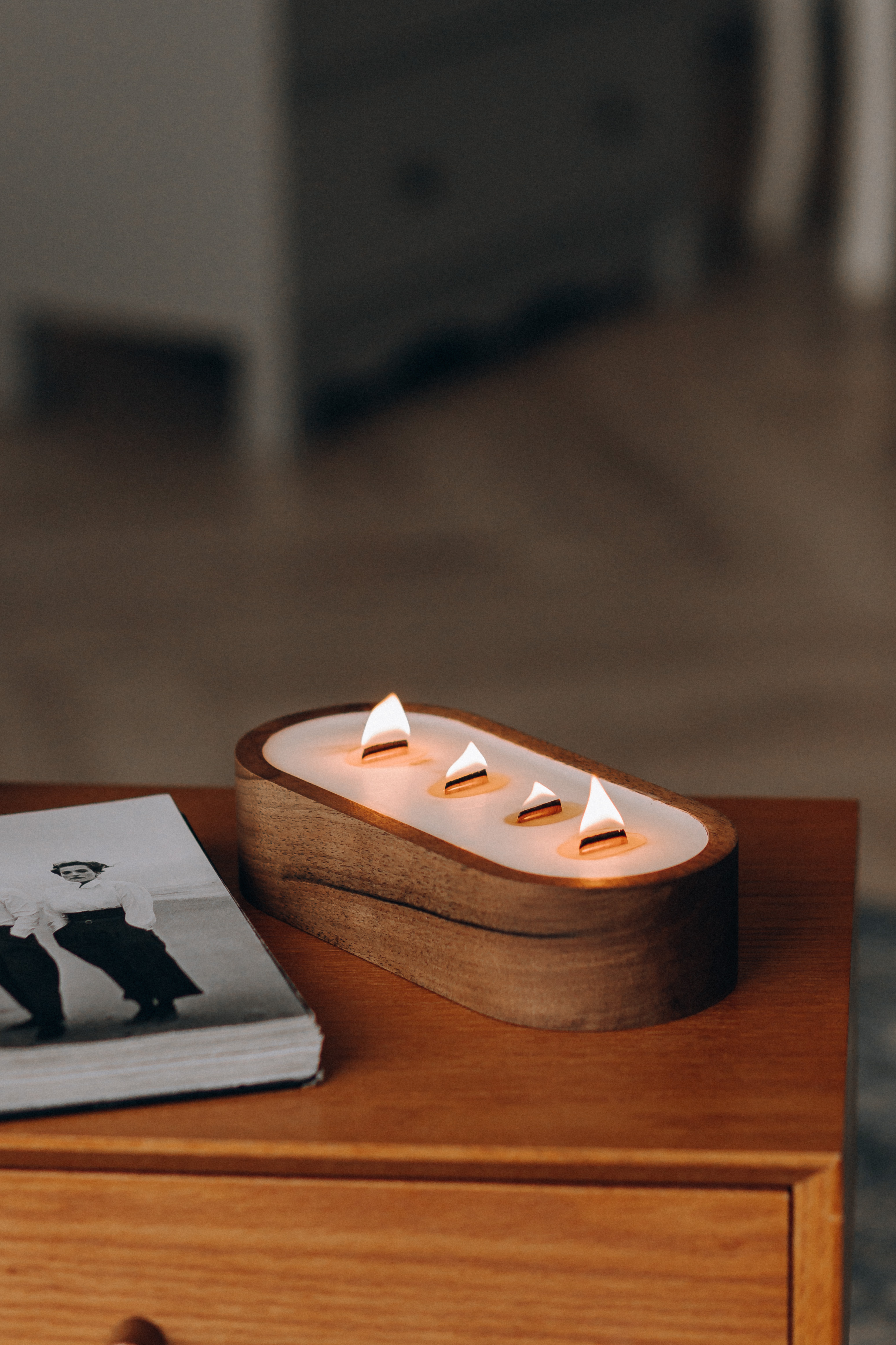 Свічка в дереві "Горіховий опал" велика