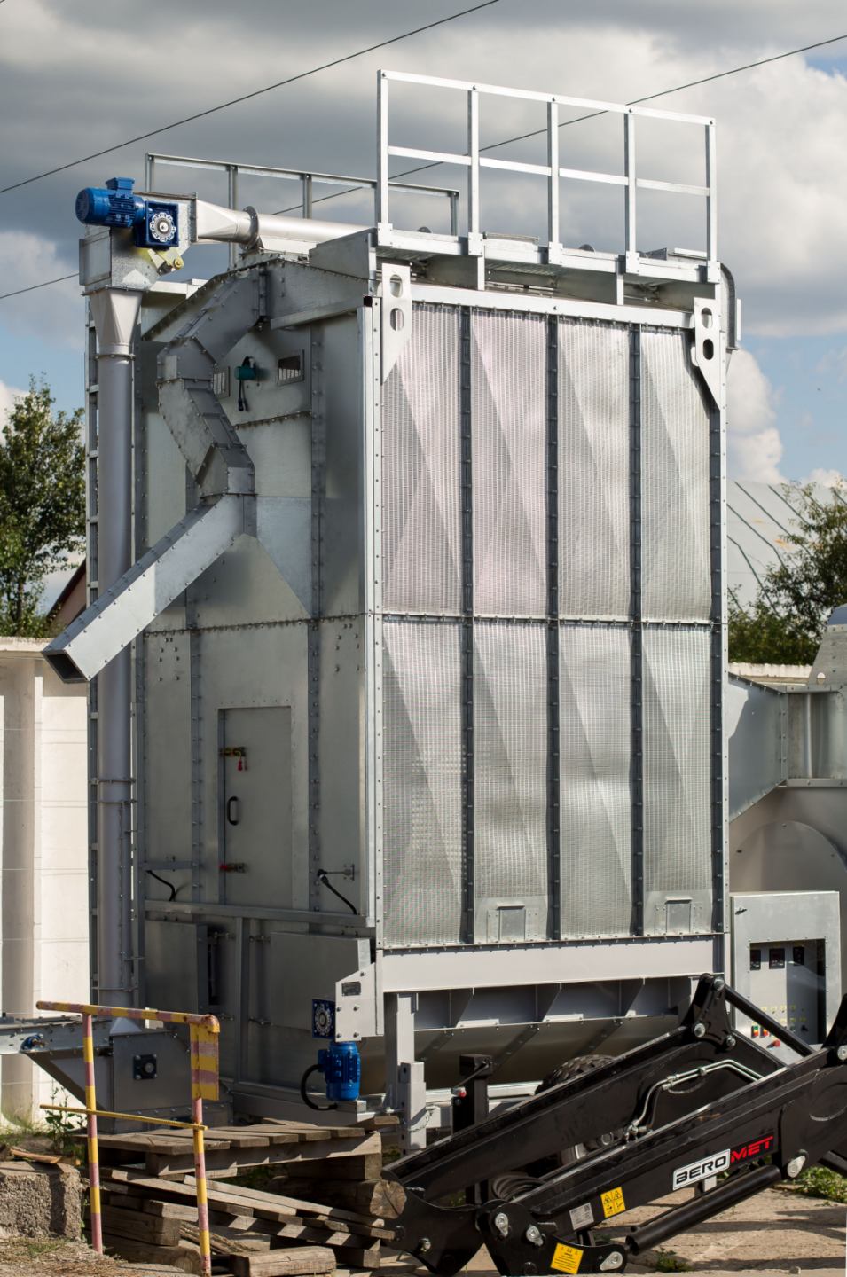 Мобільна зерносушарка СЗК-9