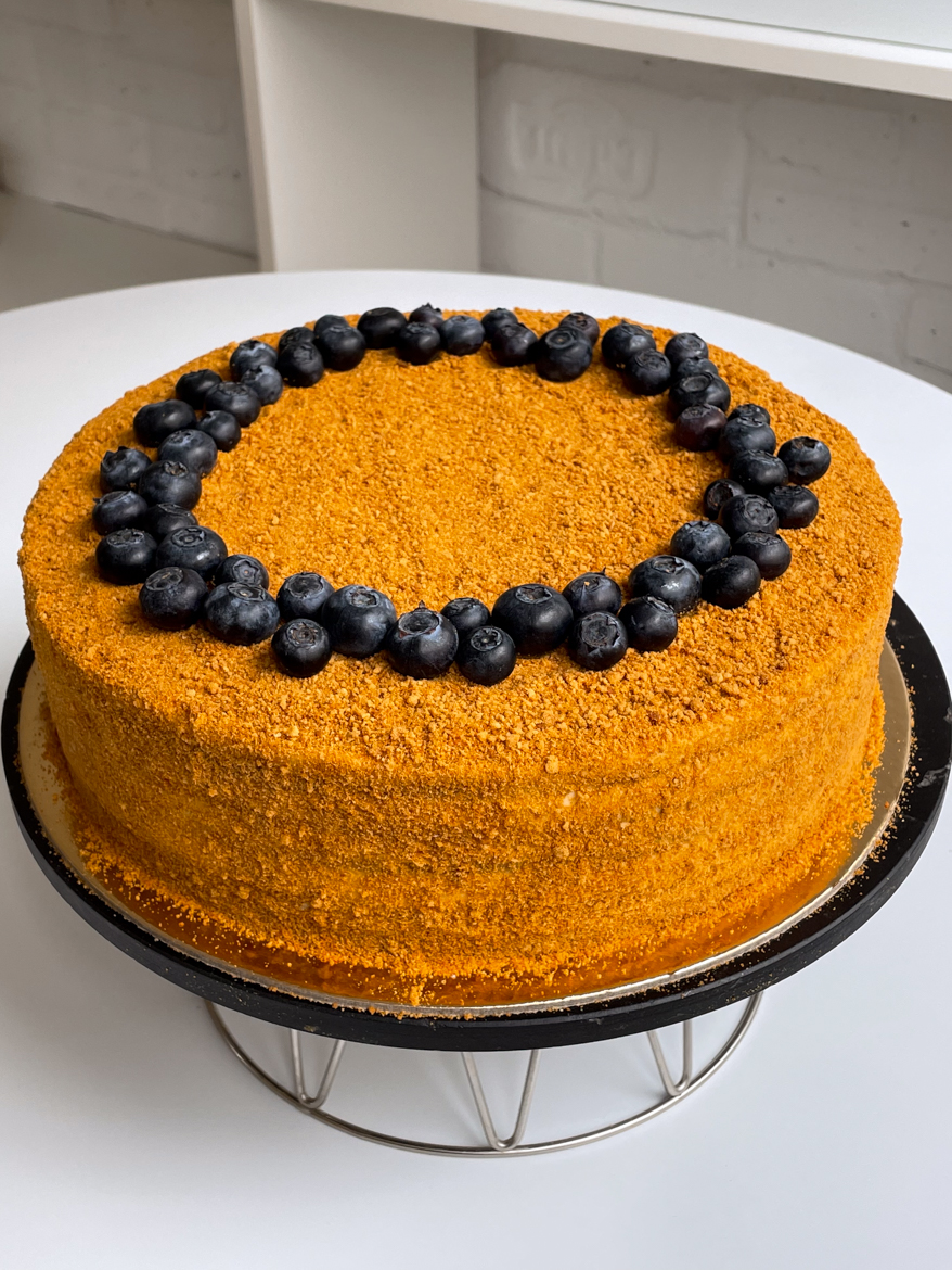 Honey cake with a hint of orange