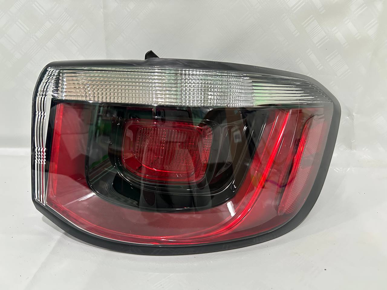 Jeep Compass 2 Права сторона Б/у оригінал (пасажирська сторона в крило)  2017 - 2024 роки