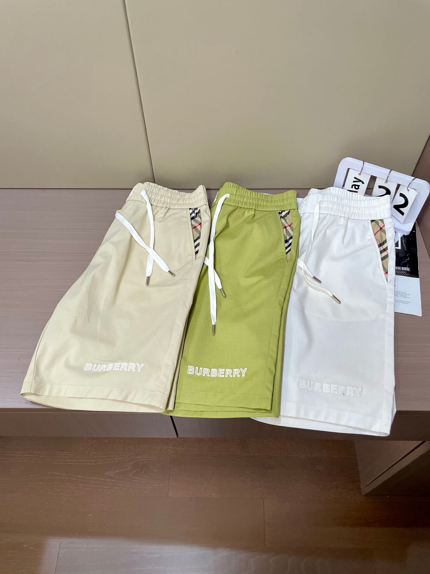 Burberry шорти