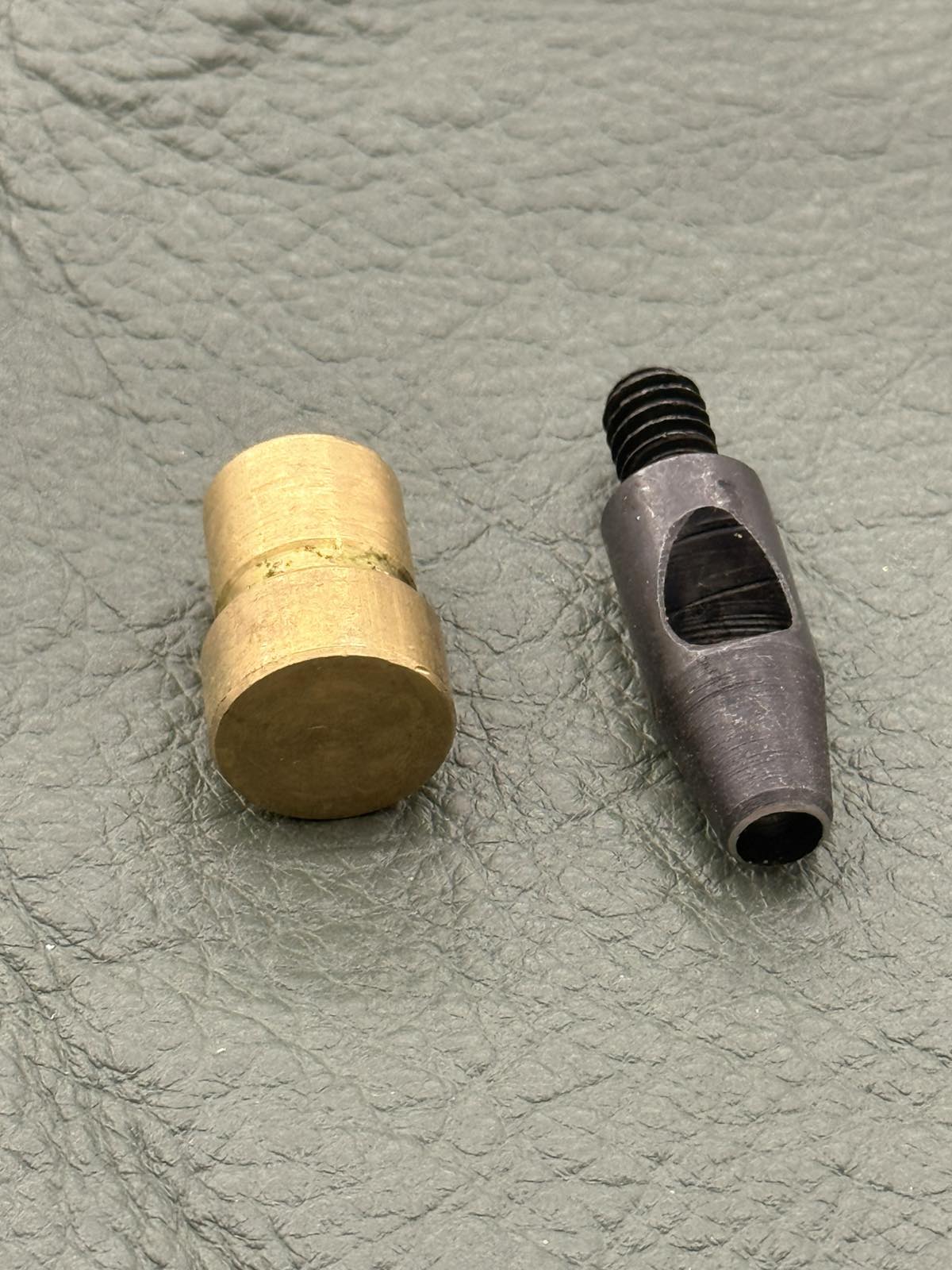 Висічка PDV під люверс