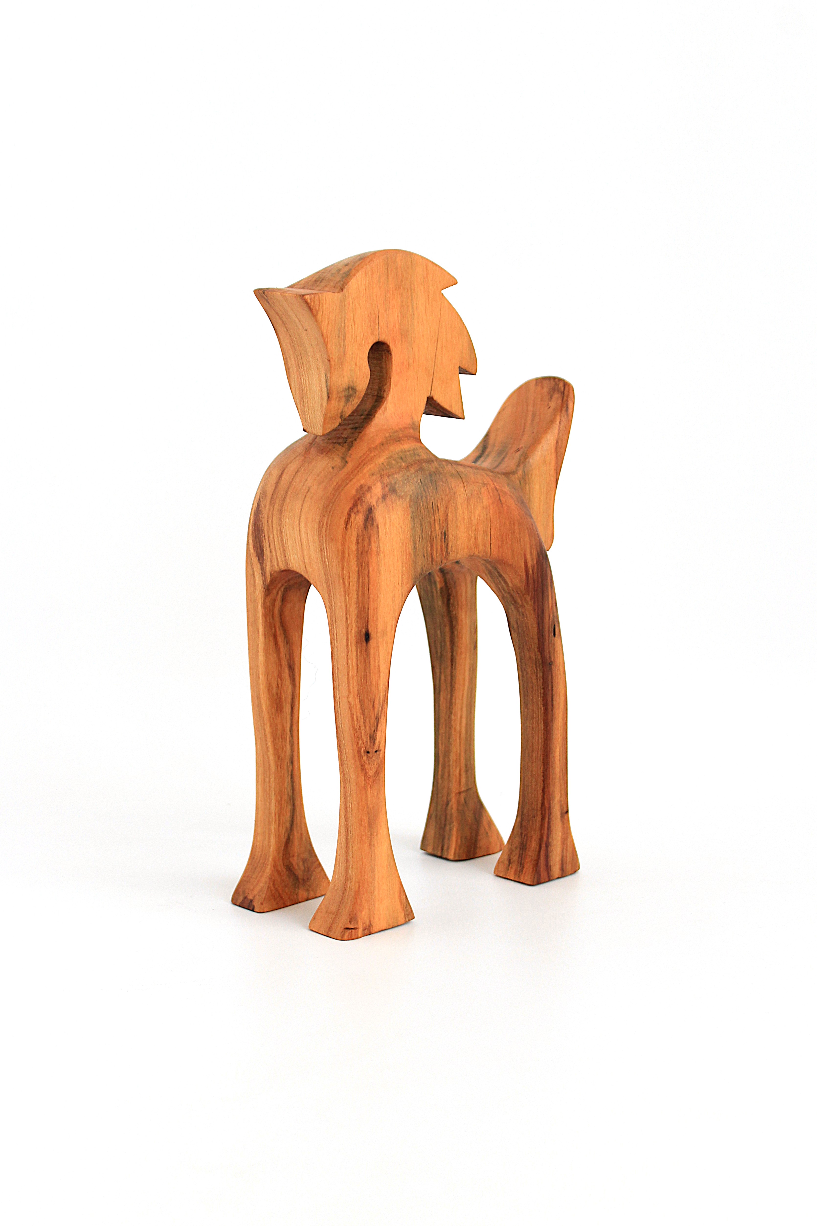 Декоративна фігура коня з натурального дерева