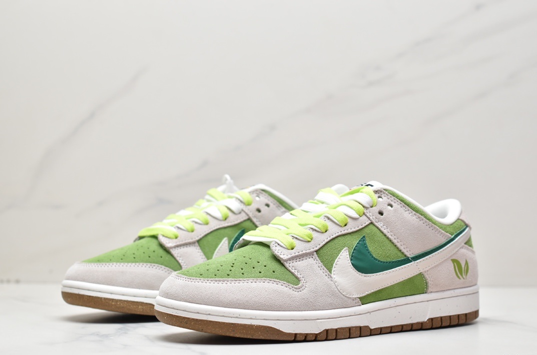 Nike Dunk Low SE Green “85” DO9457-108