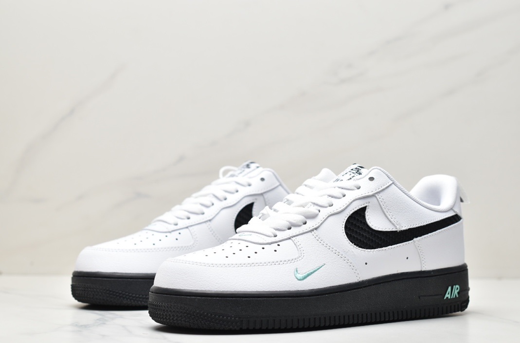 Nike Air Force 1 ’07 Low DR0155-100