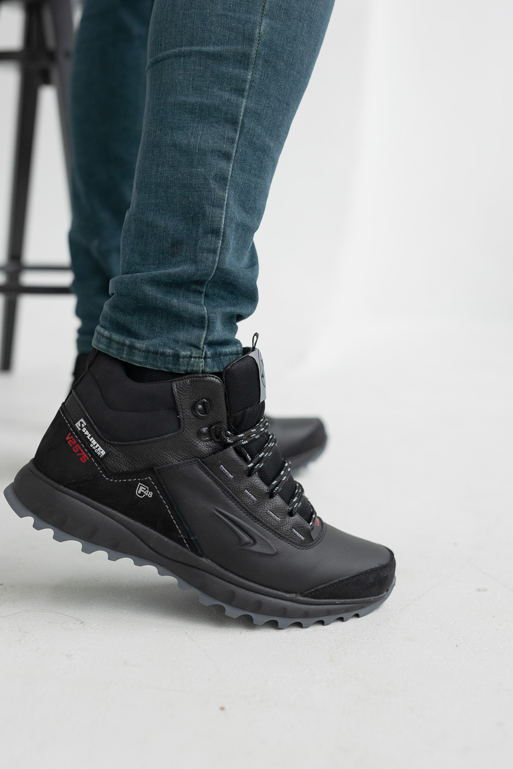 Чоловічі кросівки шкіряні зимові чорні на шнурівці-copy-4