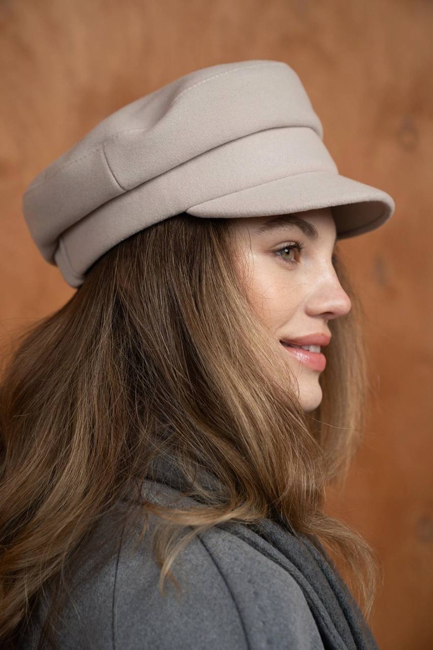 Картуз класичний з вовни бежевий