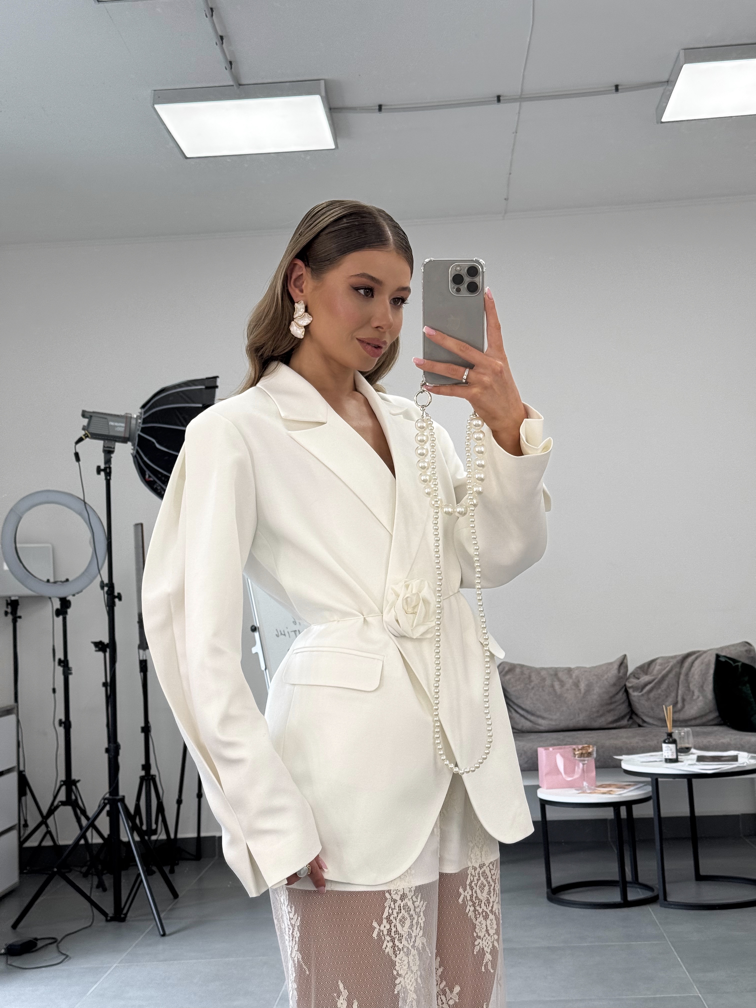 Блейзер з фактурними рукавами