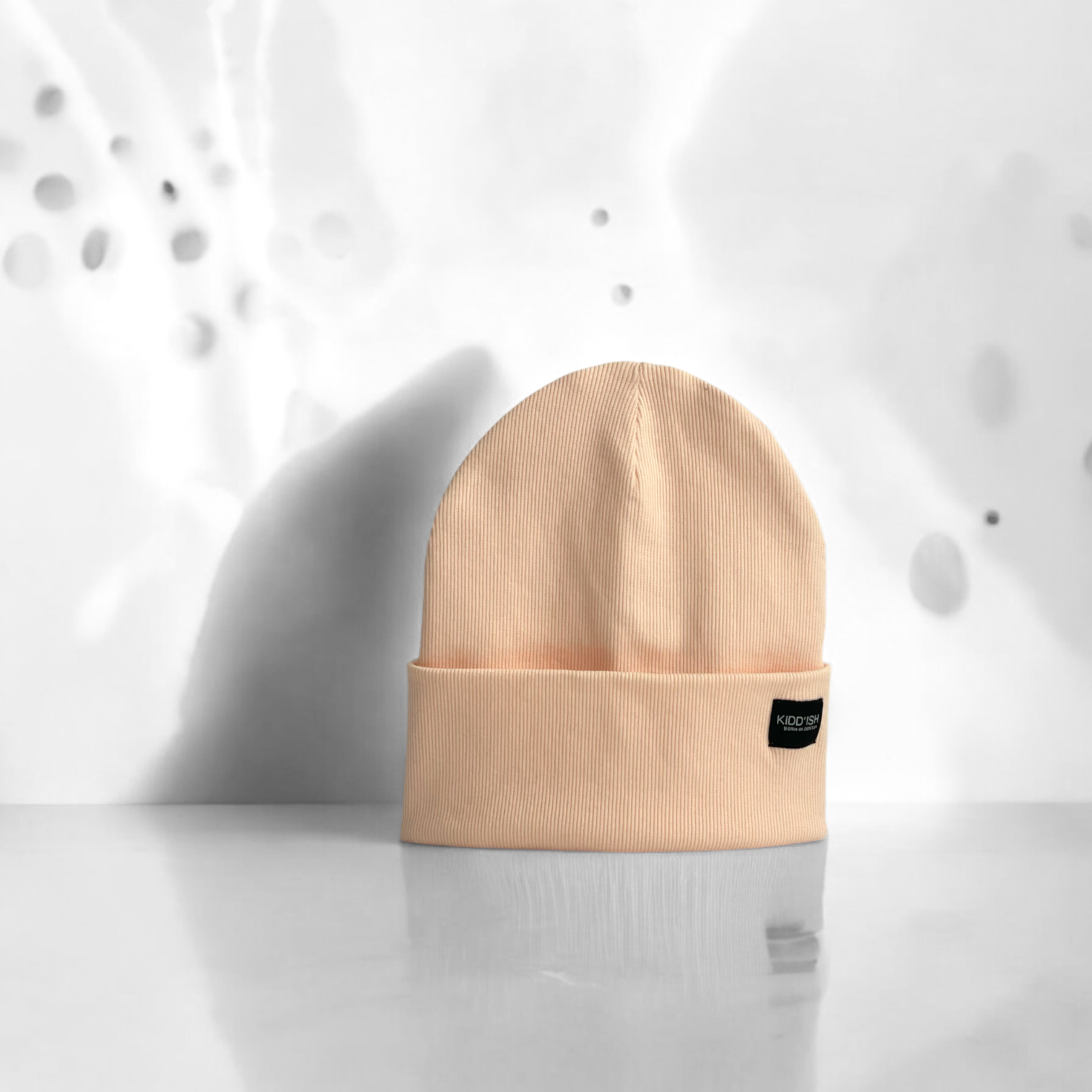 Шапка з підворотом - вершковий