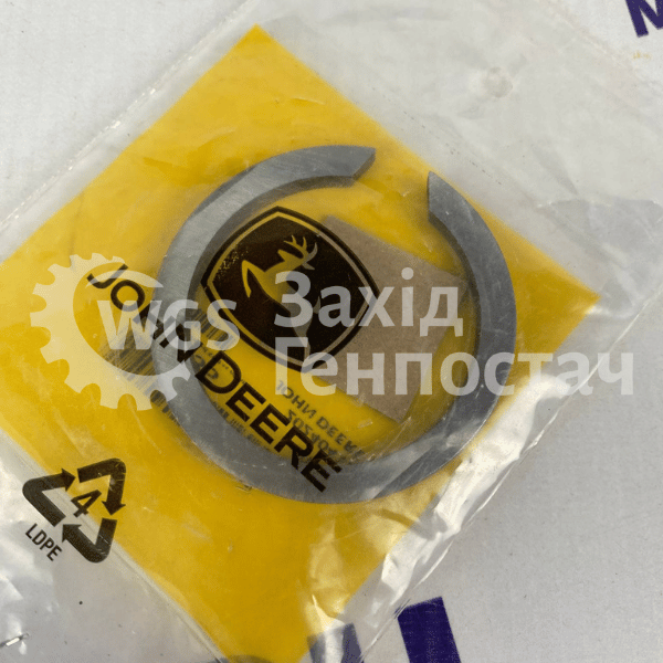 Кільце стопорне T44935 [John Deere]