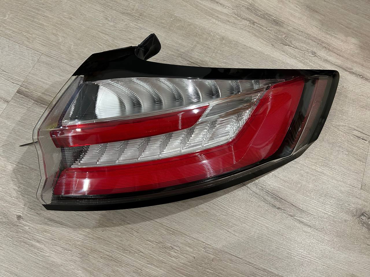 Ford Edge комплектація Titanium б.у оригінал Права в крило 2018 - 2024 роки