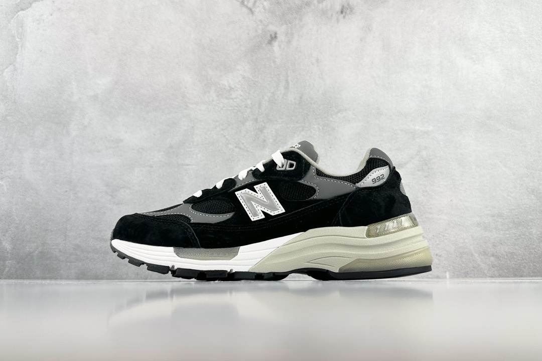  New Balance NB 992 M992EB