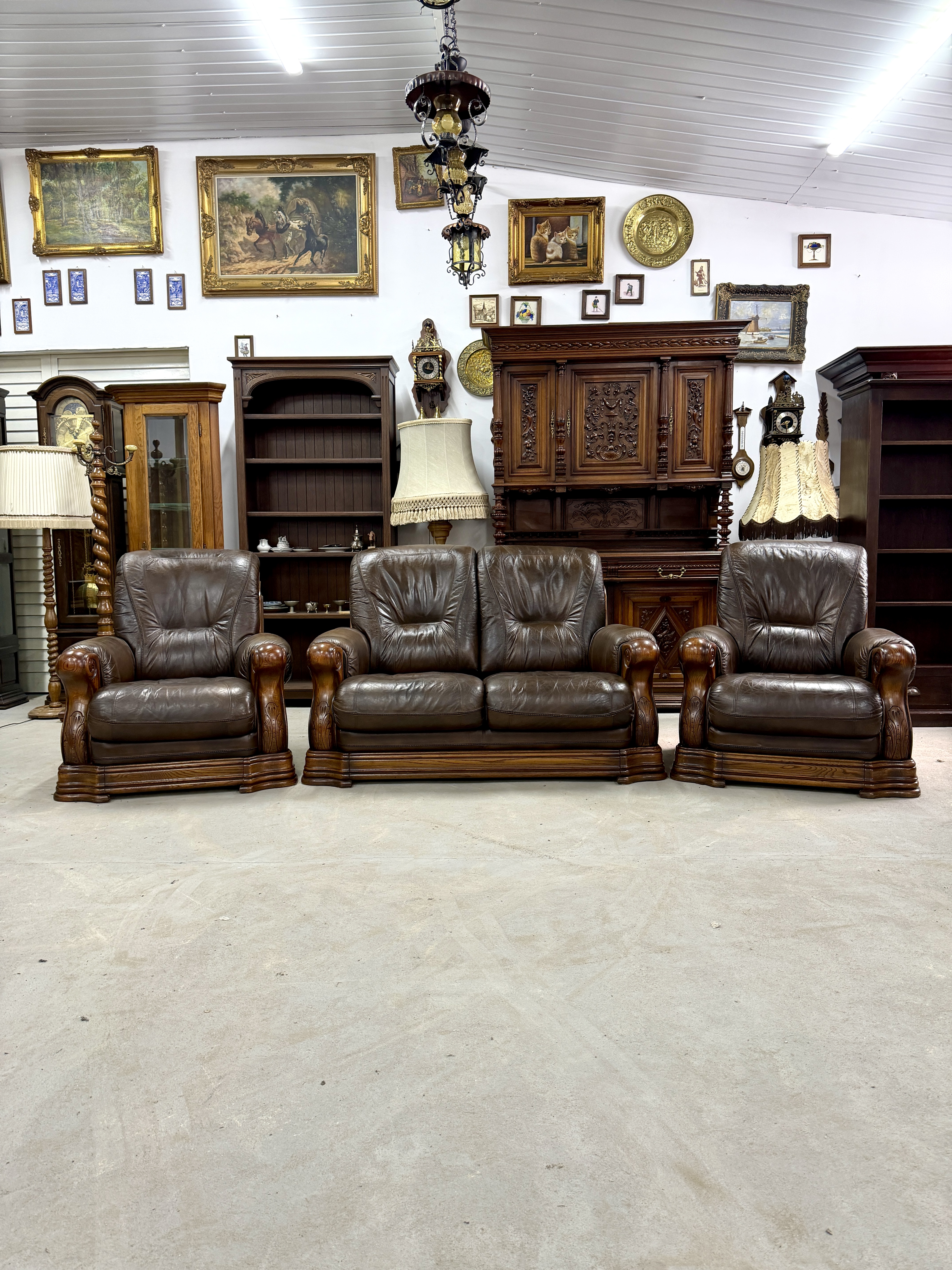 Коричневий шкіряний комплект 2-1-1 на дубовому масиві