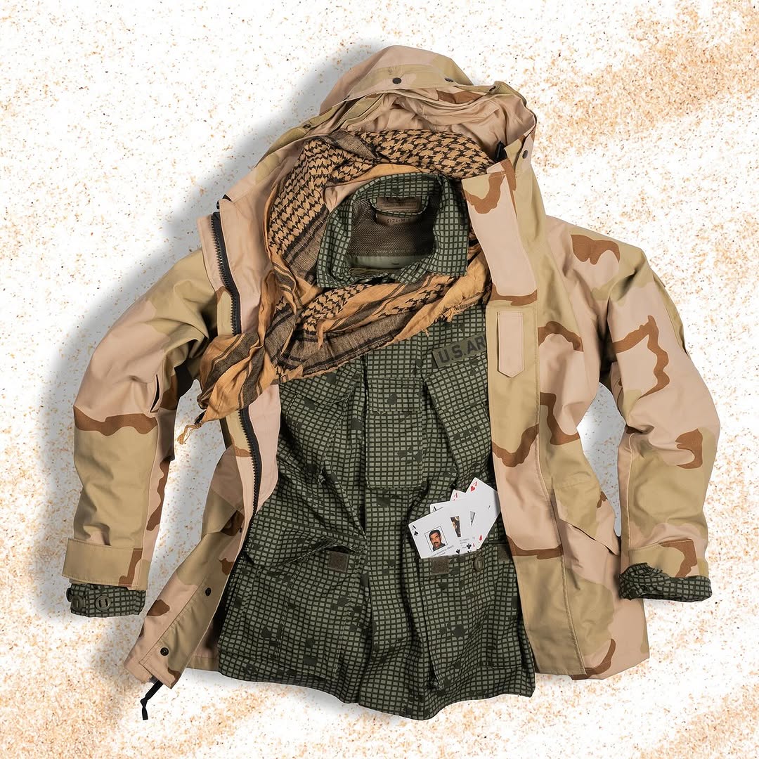 Оригінальна мембранна куртка "Cold Weather Gore-Tex Tri-Color Desert Camouflage" Армії США.