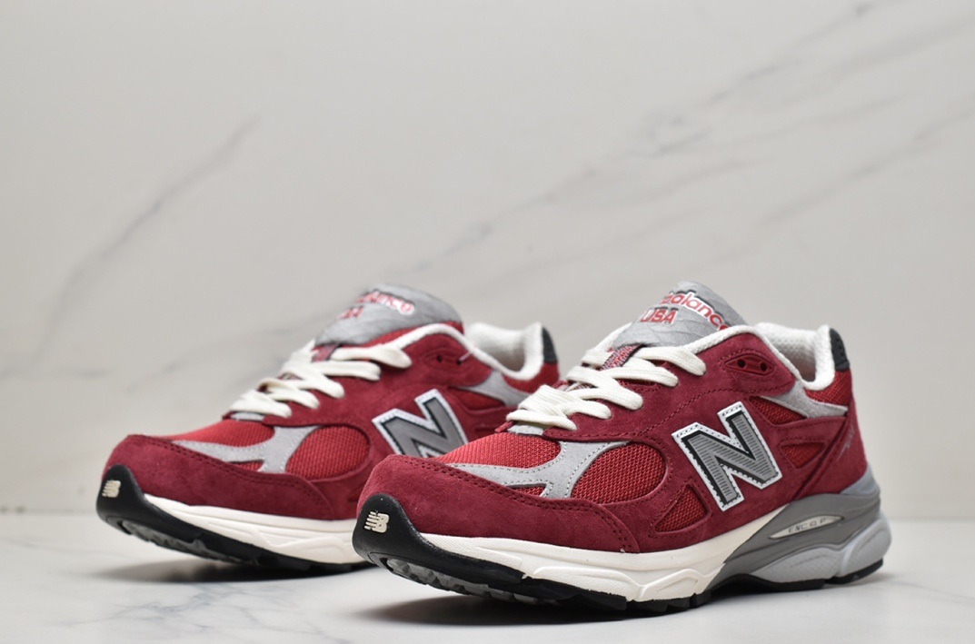 New Balance M990TF3