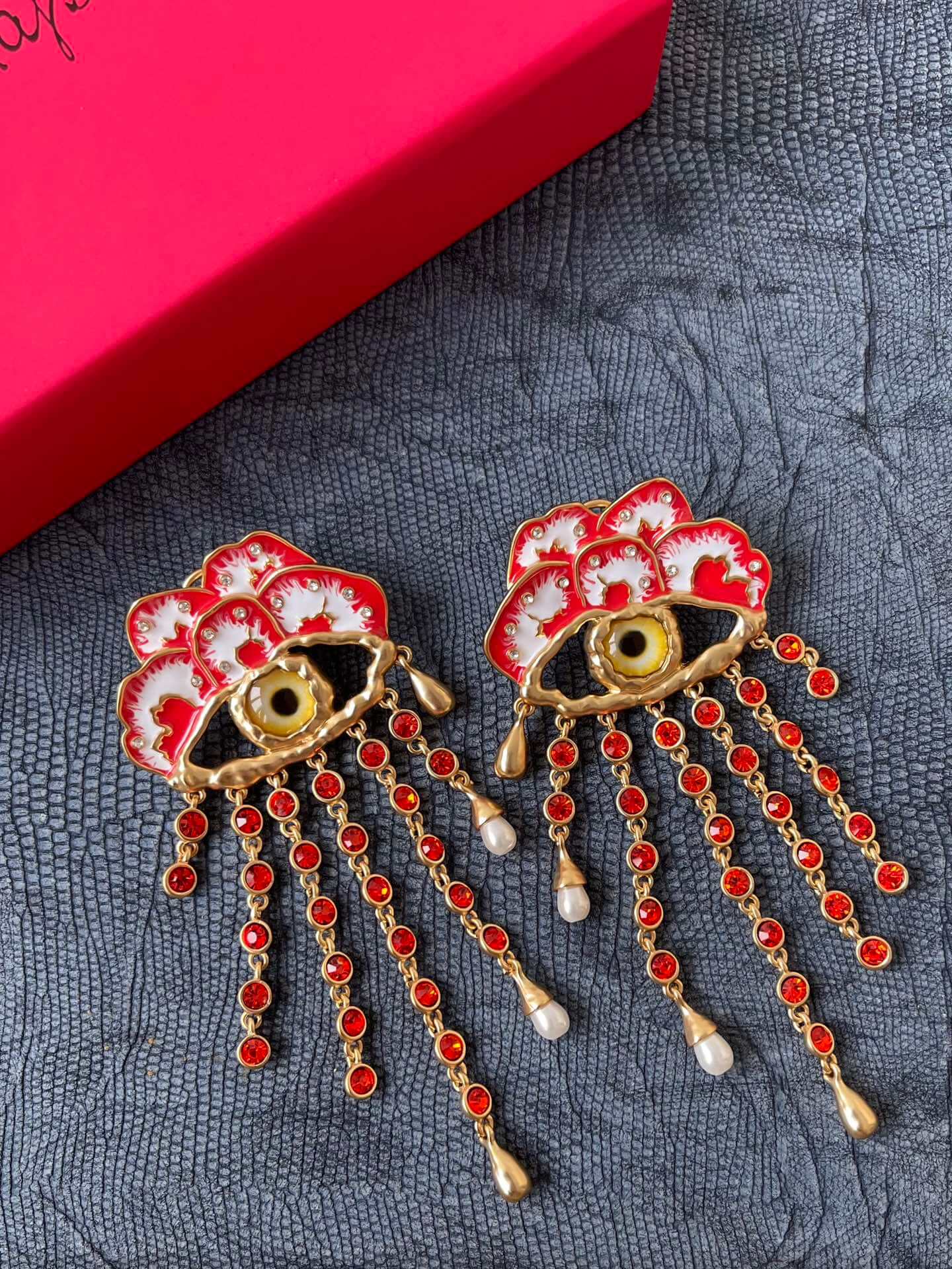 Schiaparelli сережки