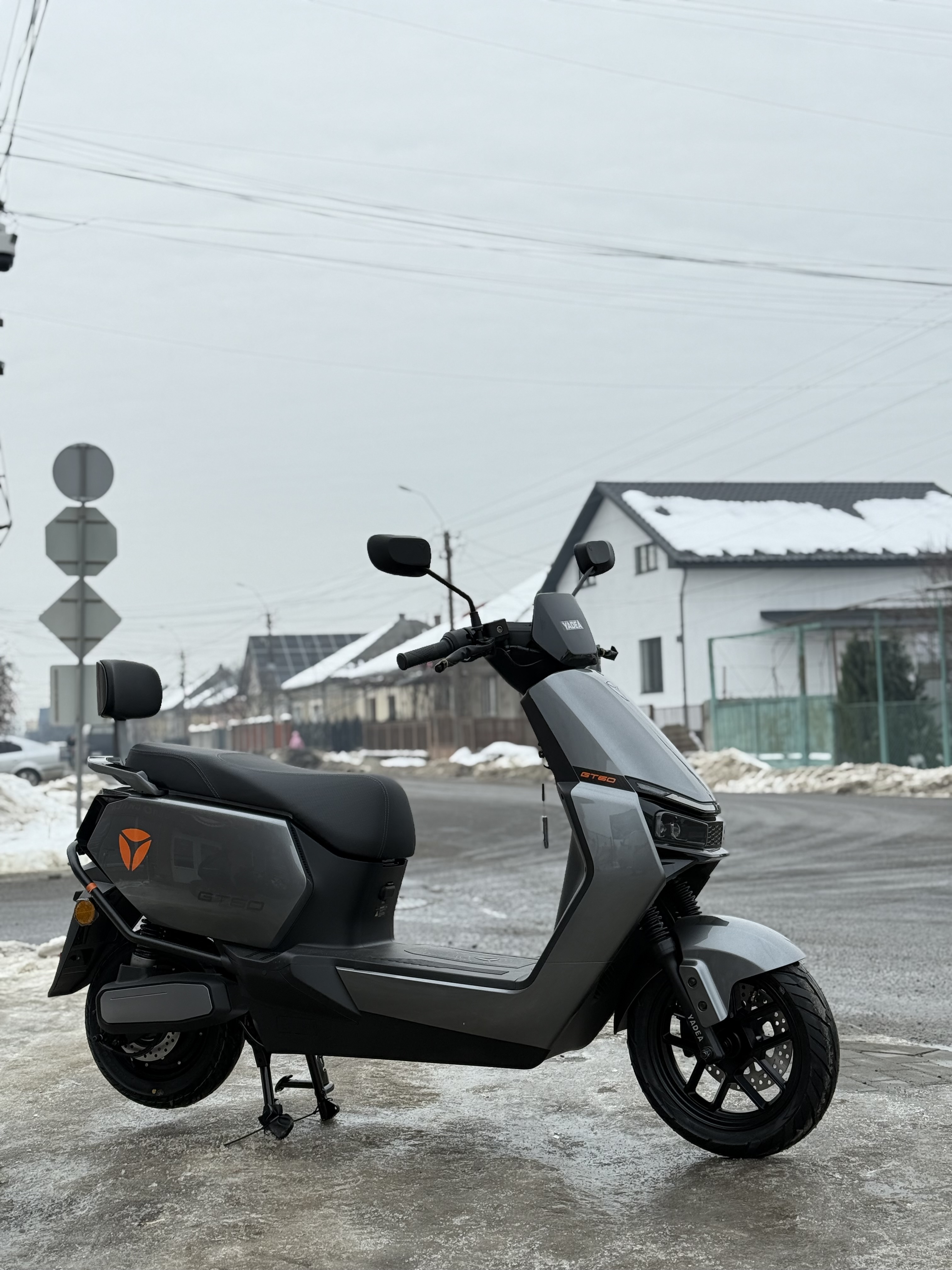 Электроскутер YADEA GT60 2400W 72V/38Ah лід