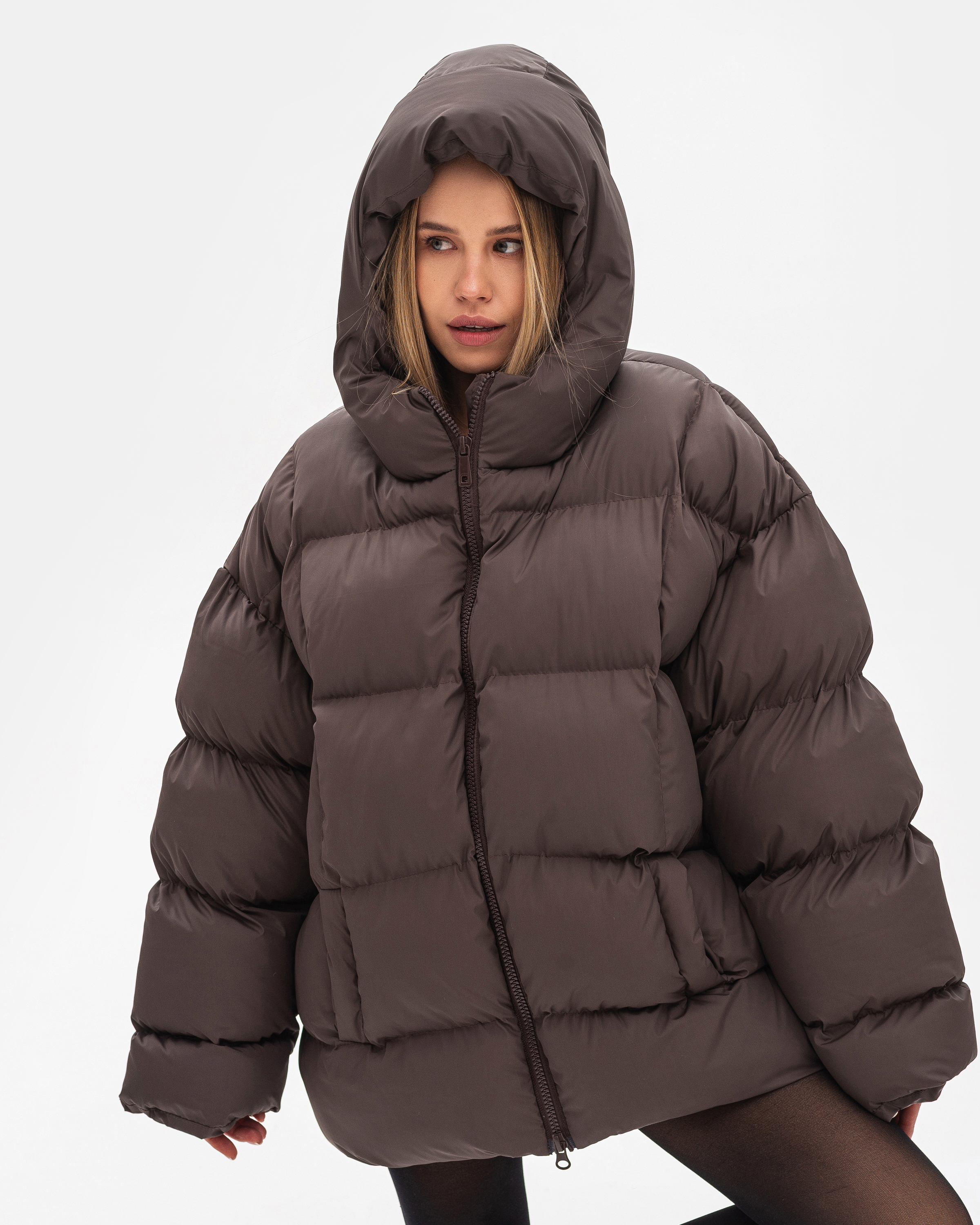 Пуховик шоколадного відтінку