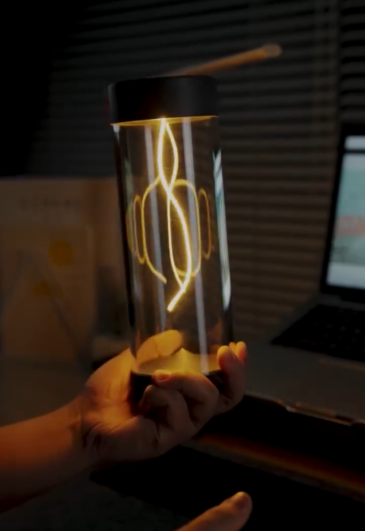 Світильник з магнітною ниткою LEDVANCE Decor Filament Floor