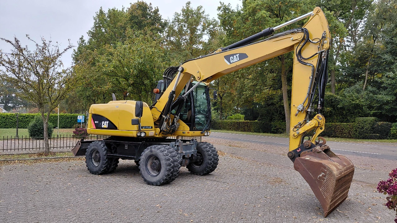 Екскаватор колісний | CAT M313D| 2008 рік | 12 800 мотогодин