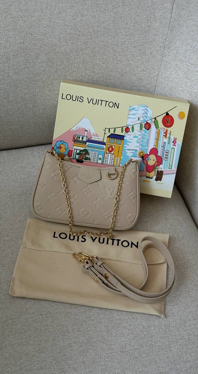 LV Louis Vuitton Mini Pochette Beige/Gold