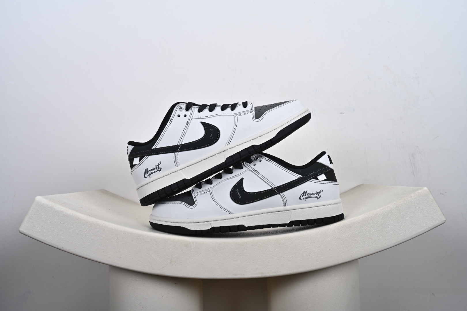 NIKE DUNK LOW RETRO  WB0414-026