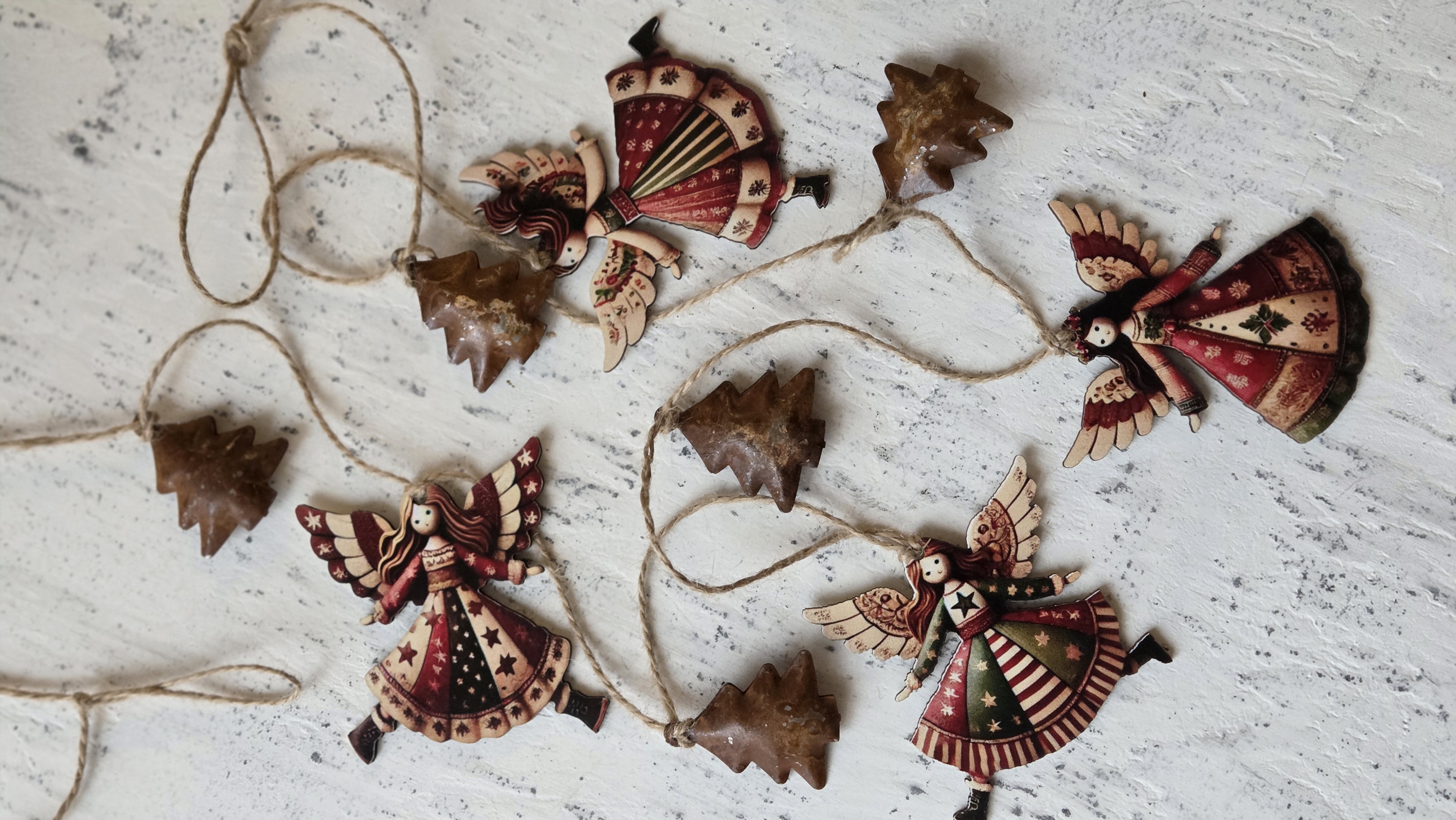 Гірлянда в ретро-стилі