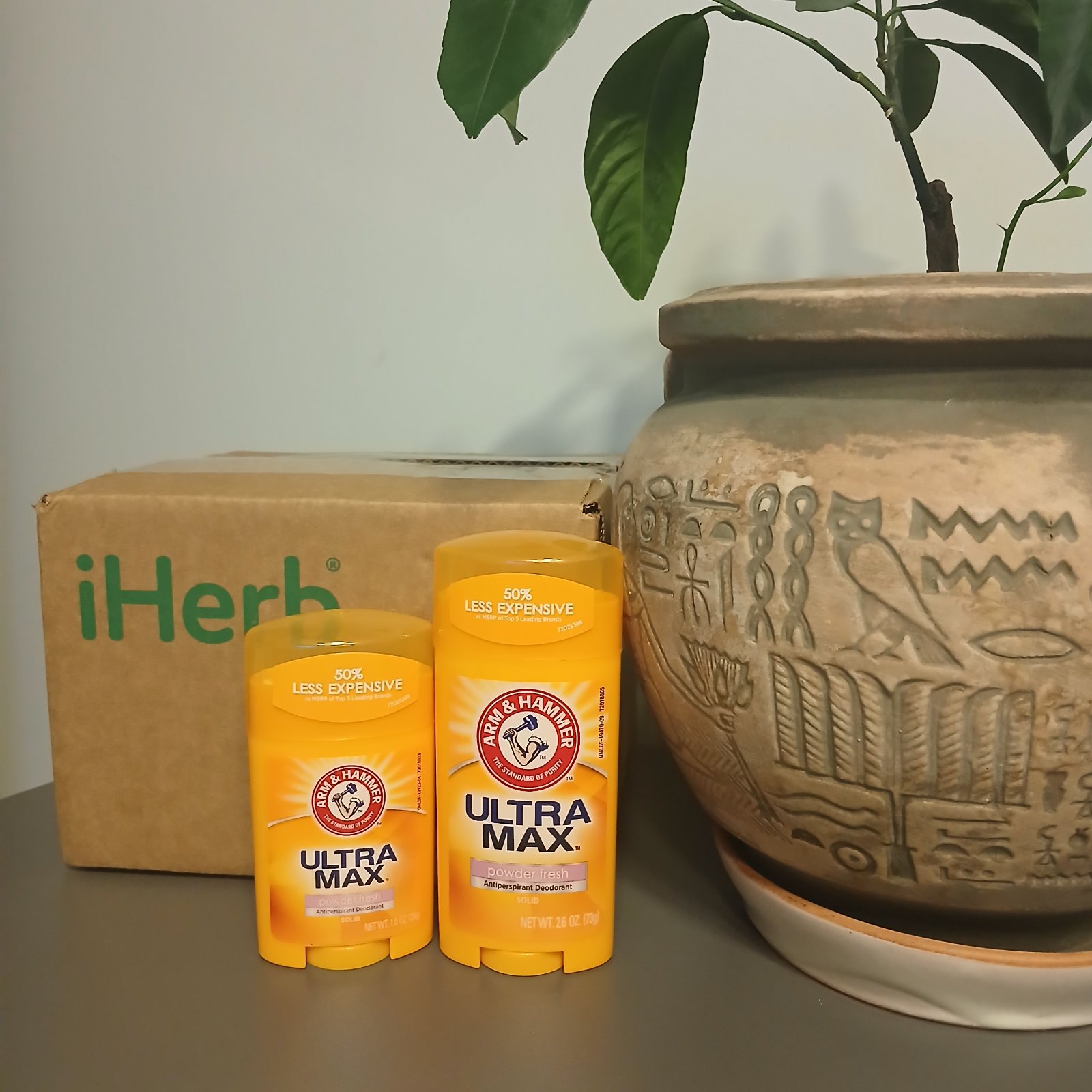 Arm & Hammer, UltraMax, твердий дезодорант-антиперспірант для жінок, зі свіжим ароматом, 73 г (2,6 унції)
