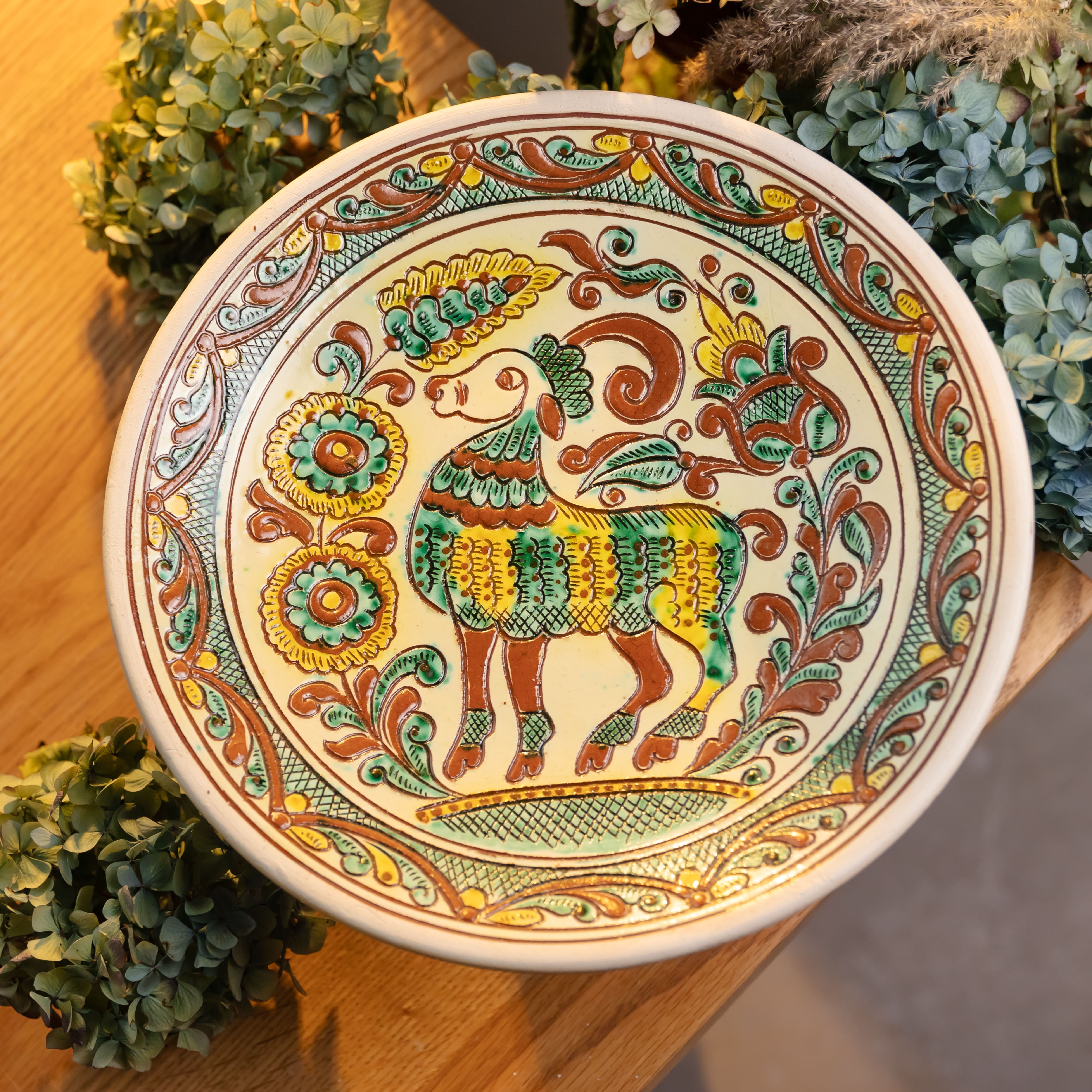 Таріль на стіну 