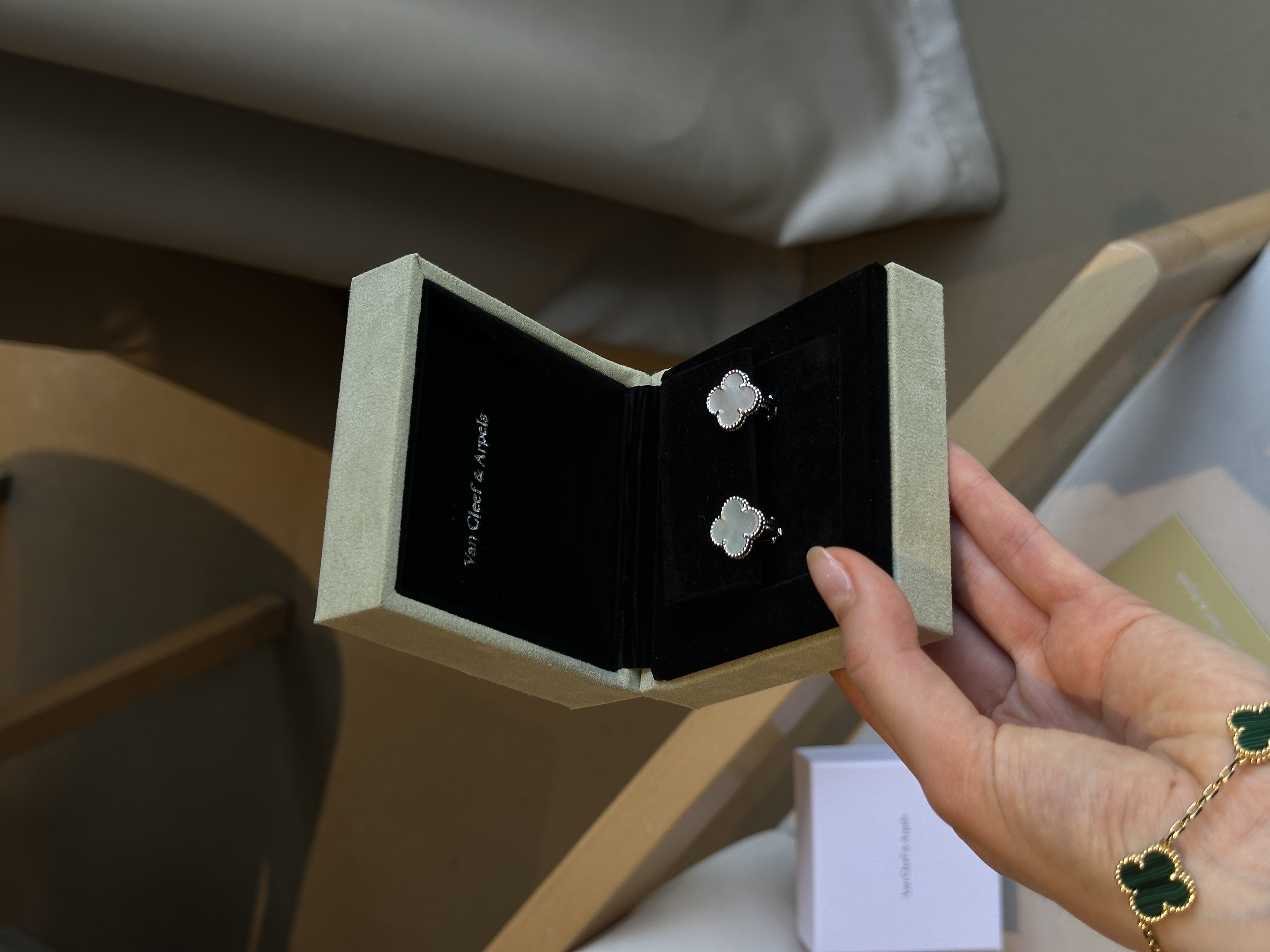 Van Cleef & Arpels Earrings Vintage Alhambra Onyx K18 White Gold