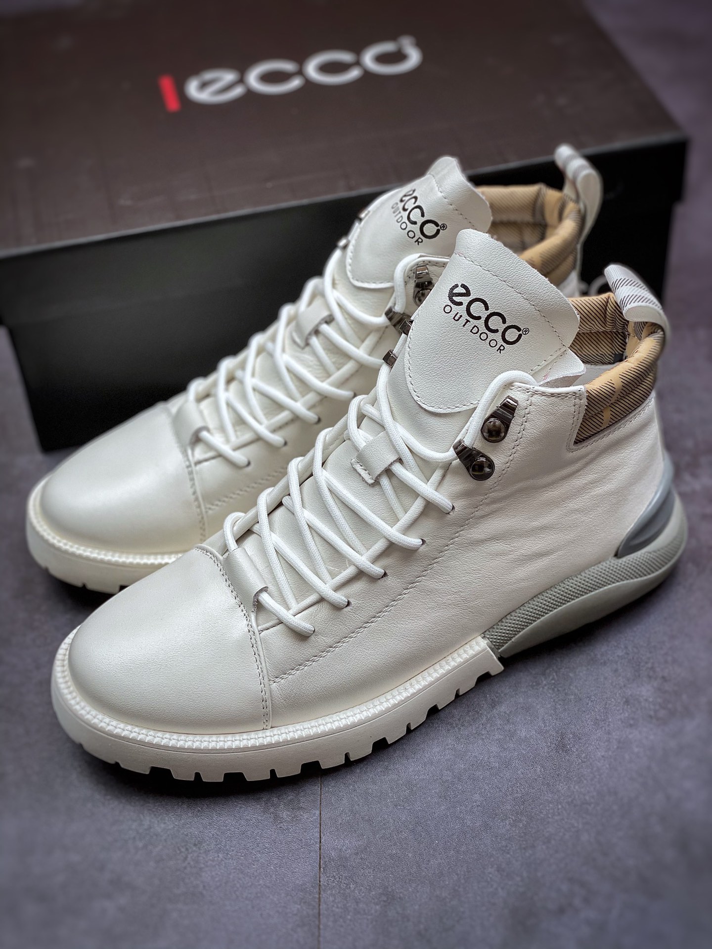 ECCO 2021 High x CD