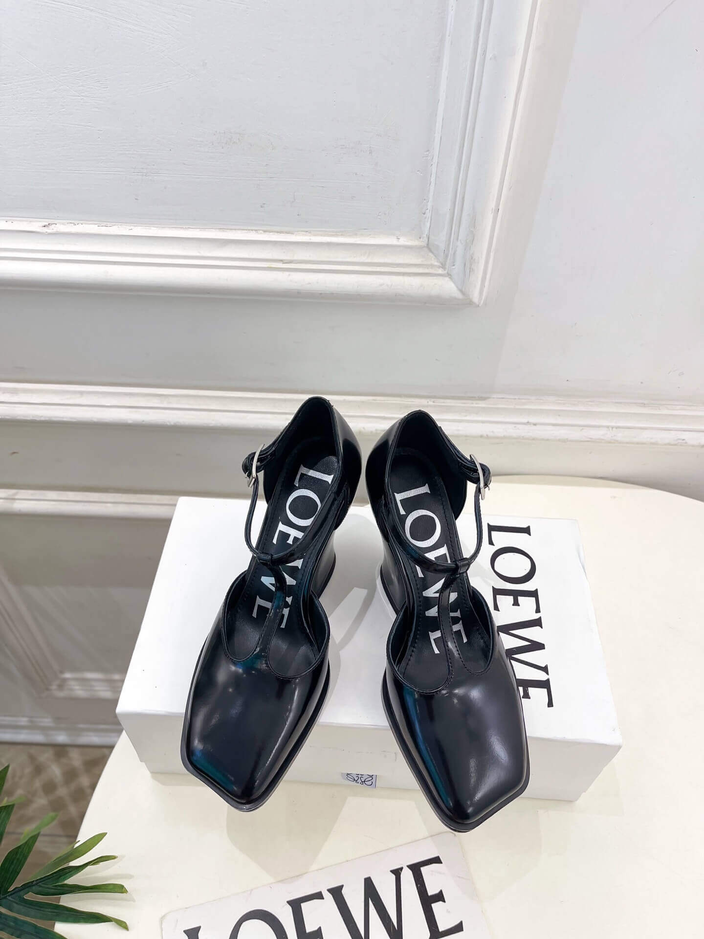 Loewe босоніжки