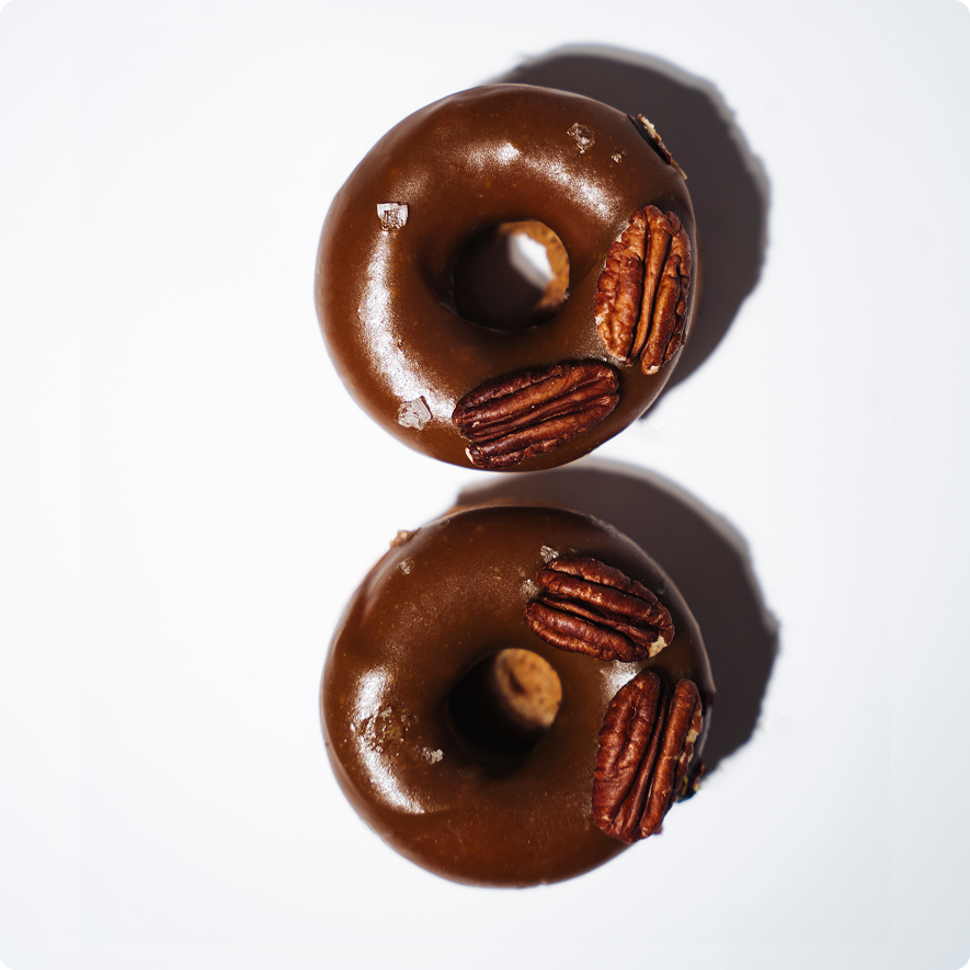 Донат карамель-пекан (2 шт.)