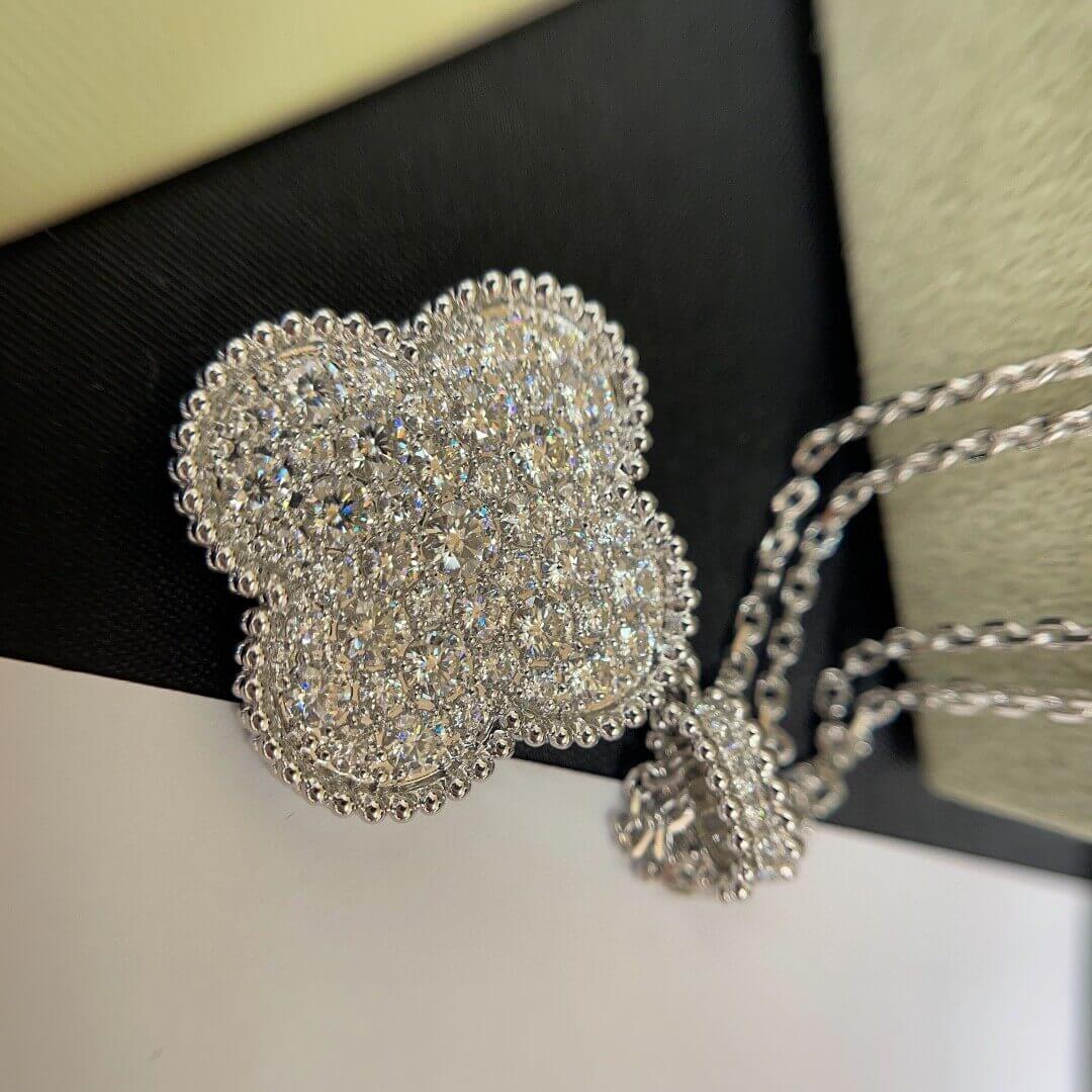 Van Cleef&Arpels підвіска золота