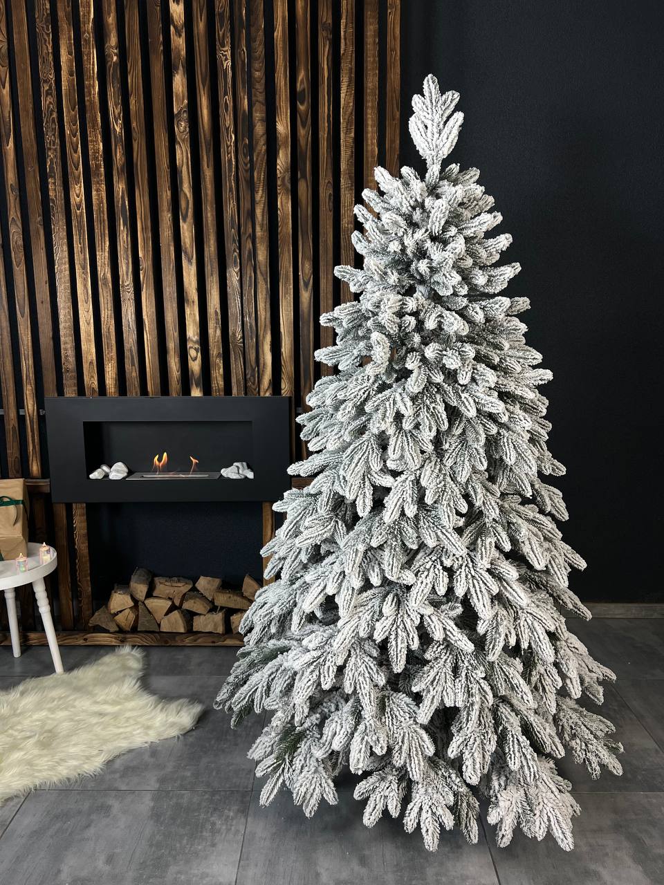 Ялинка «Роял» засніжена - 1.8м. ❄️