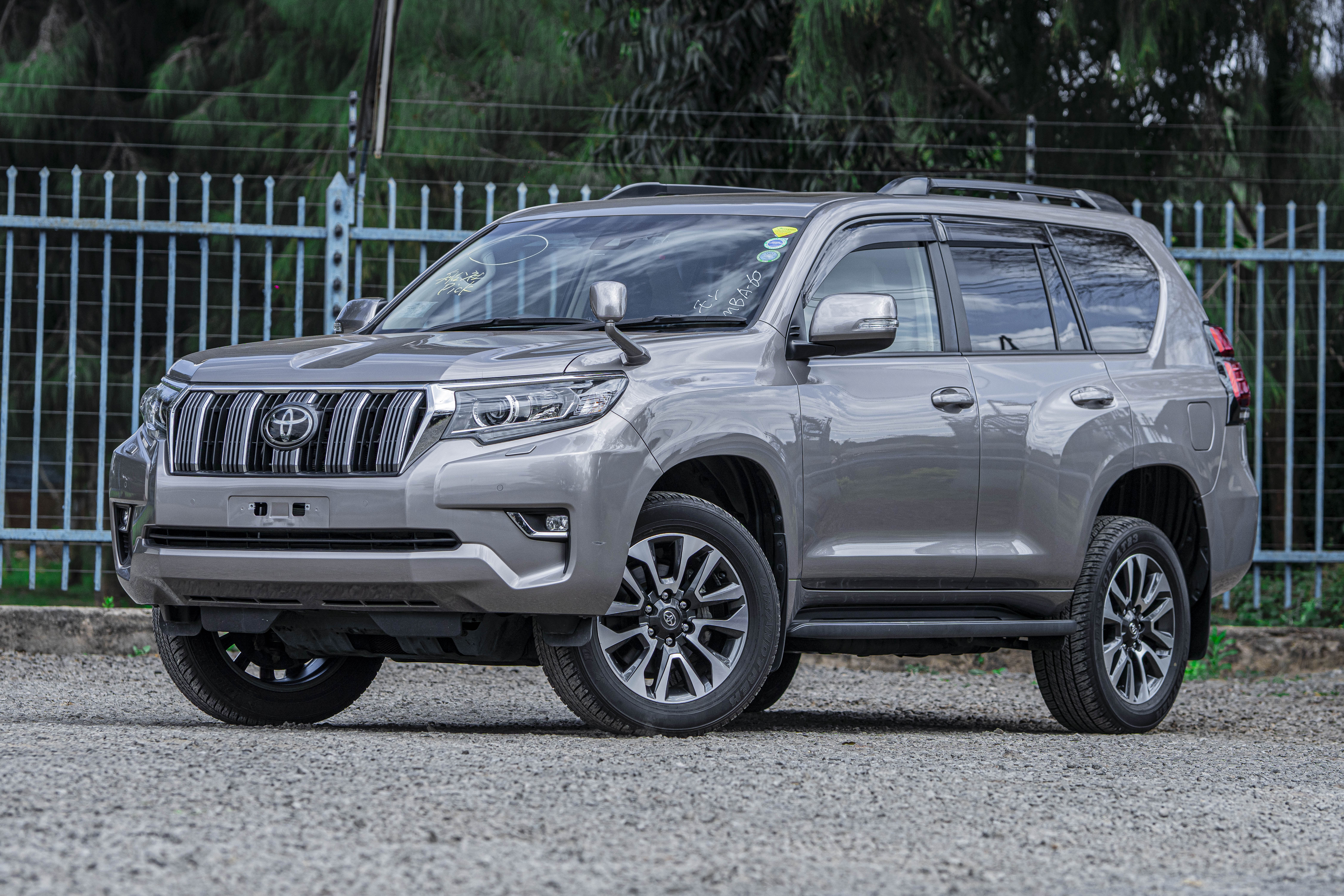 TOYOTA LANDCRUISER PRADO