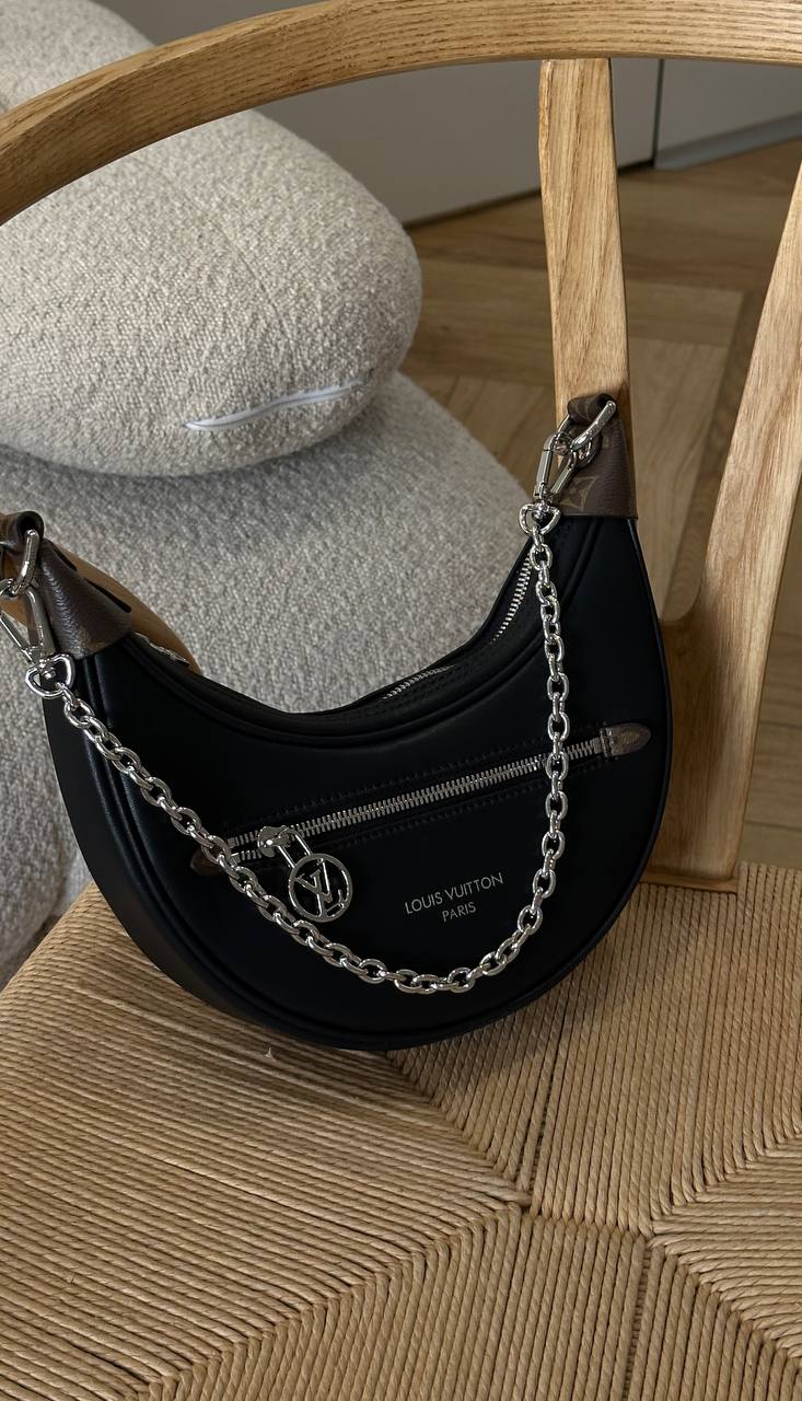 Louis Vuitton Loop Handbag Monogram Black/Canvas with Silver