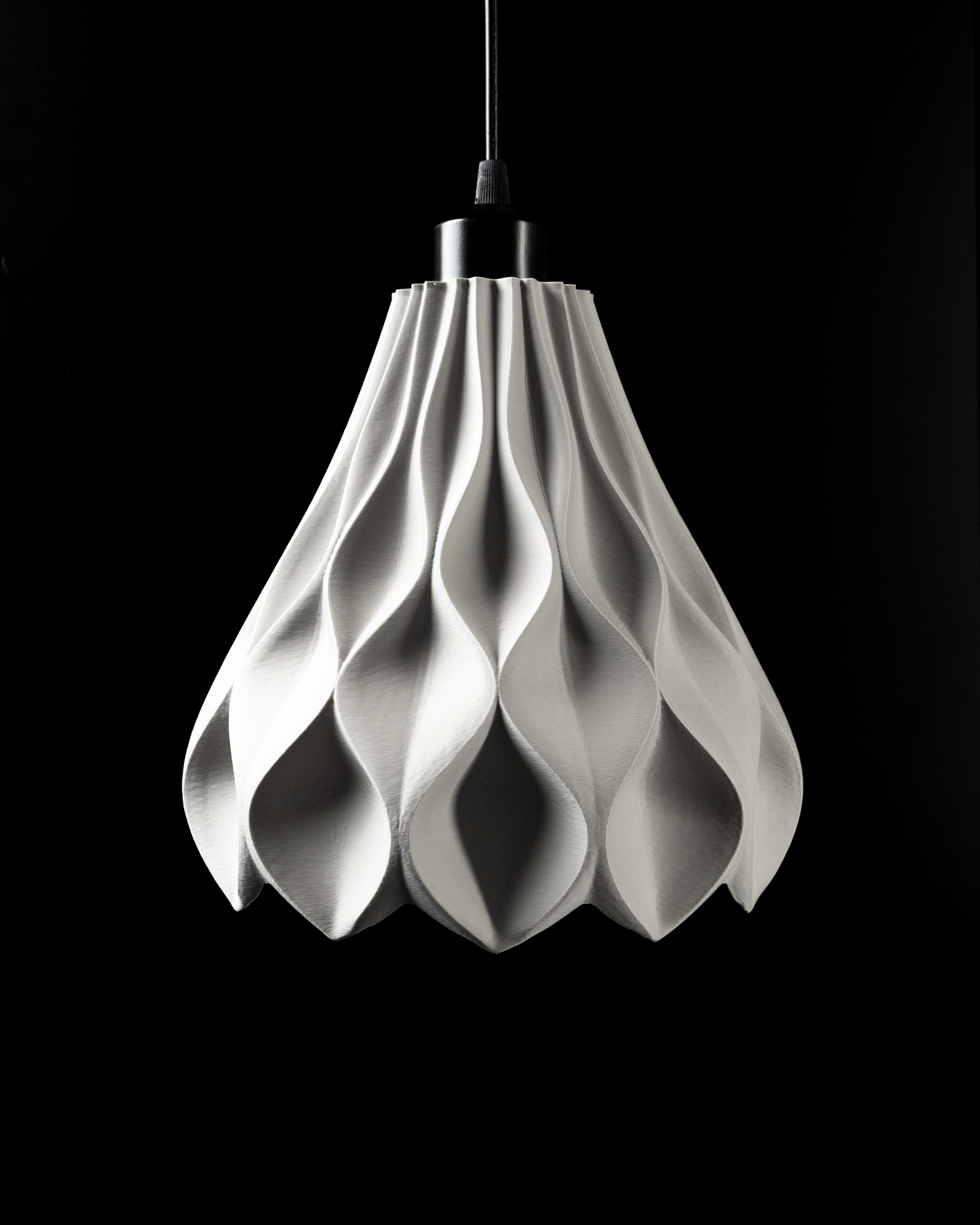 Abyssal Pendant Lamp 02 – Modern 3D Printed Pendant Light