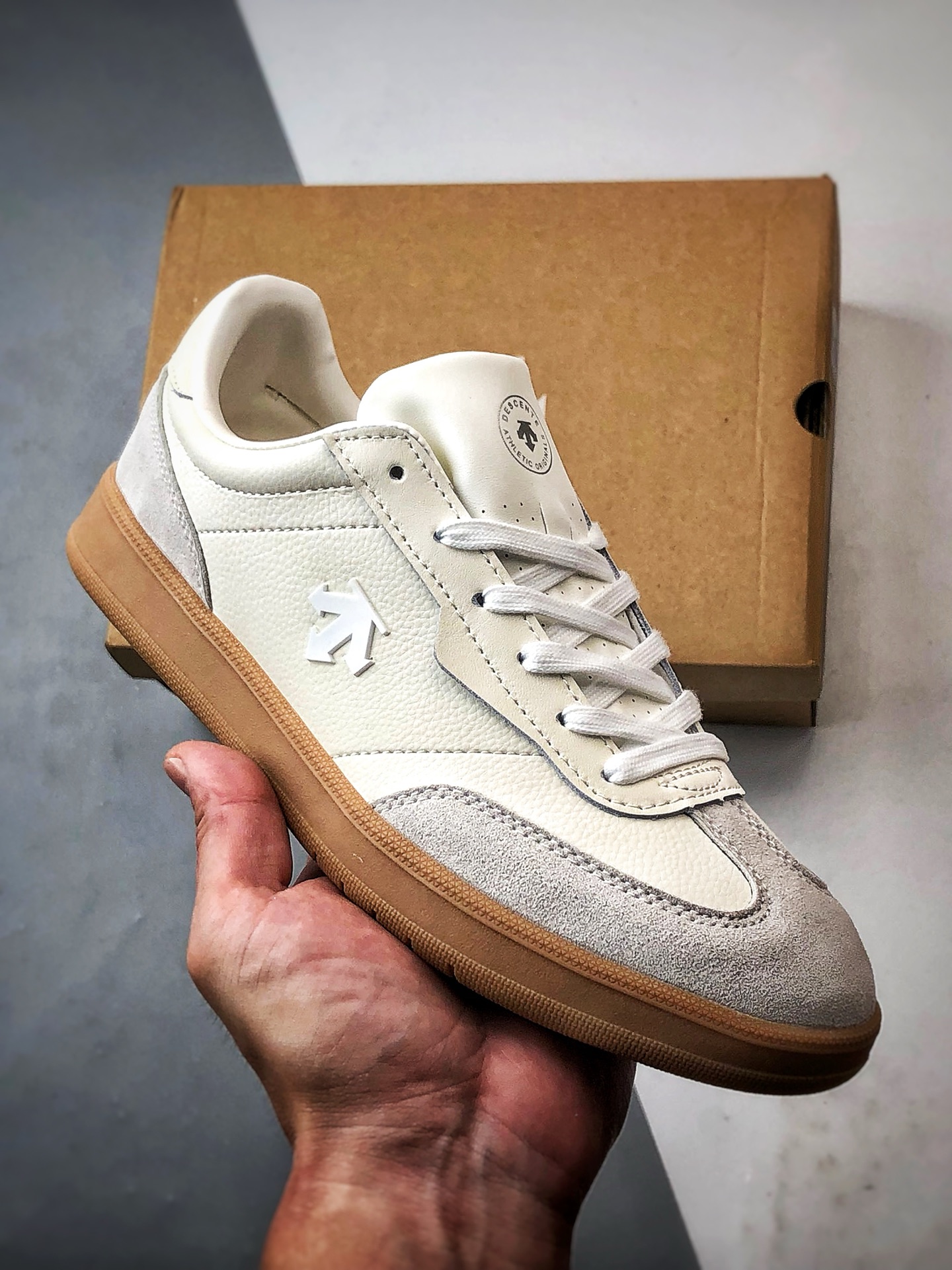 Descente Court SB  D5291LSN53-WT