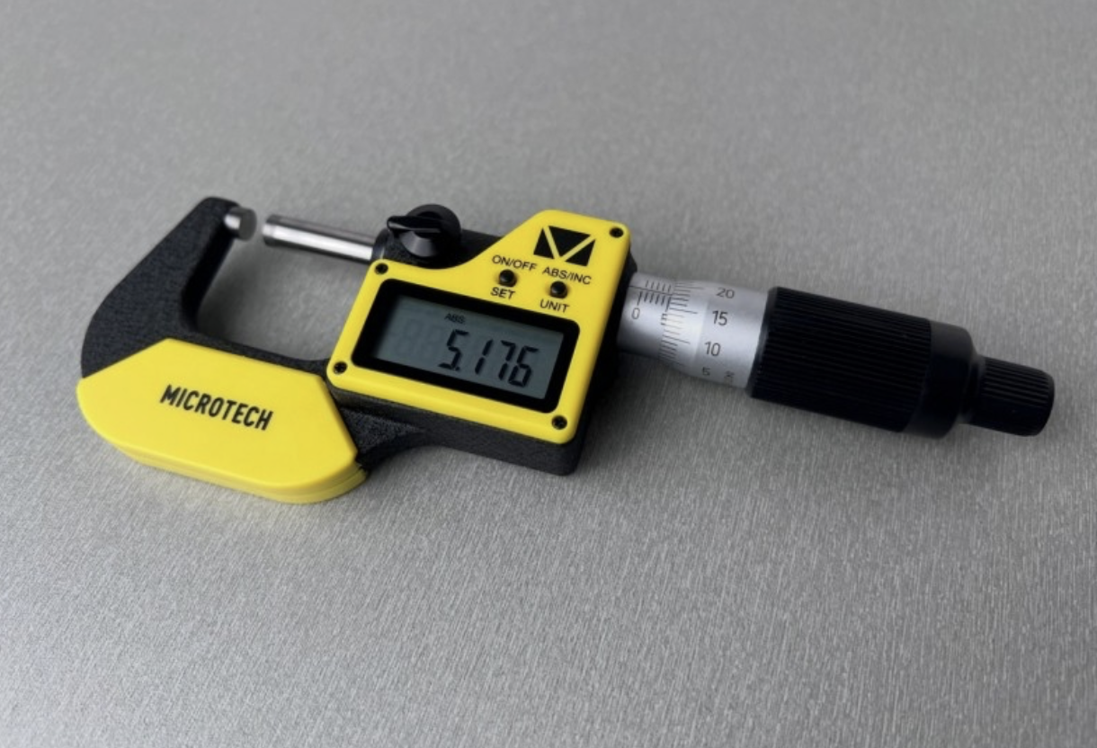 Мікрометр цифровий CertiMet МКЦ-25 IP65 з тріскачкою, 0–25 мм