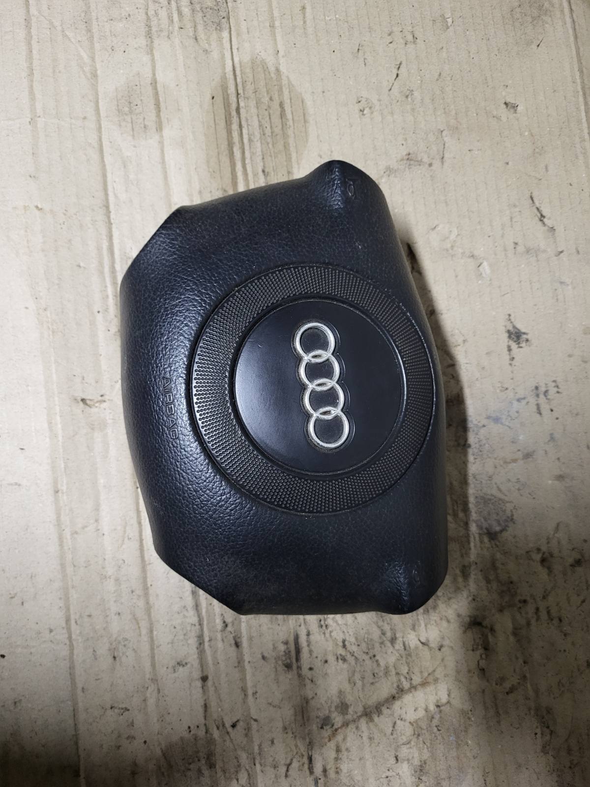 Подушка безпеки (AIRBAG) водійська Audi A6 C5